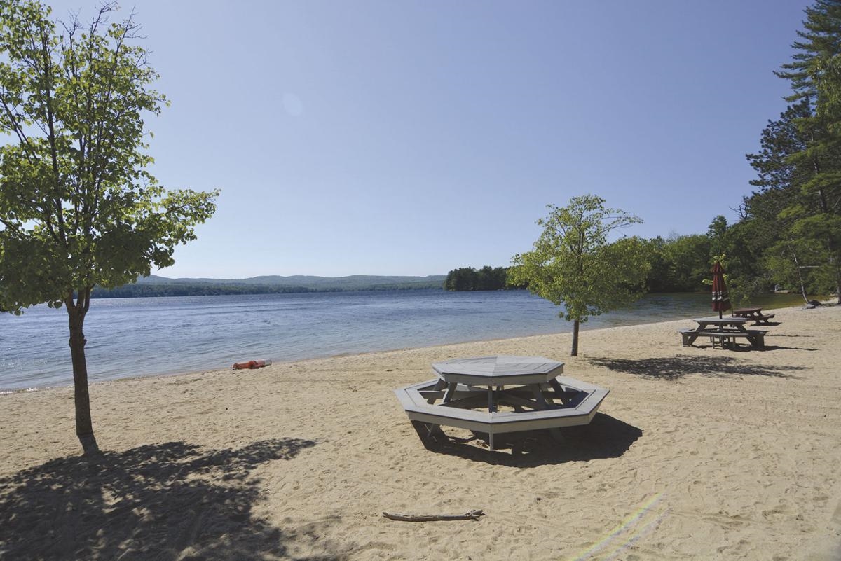 Laconia, New Hampshire 03246, United States, 4 Bedrooms Bedrooms, ,2 BathroomsBathrooms,Residential,Active,253699