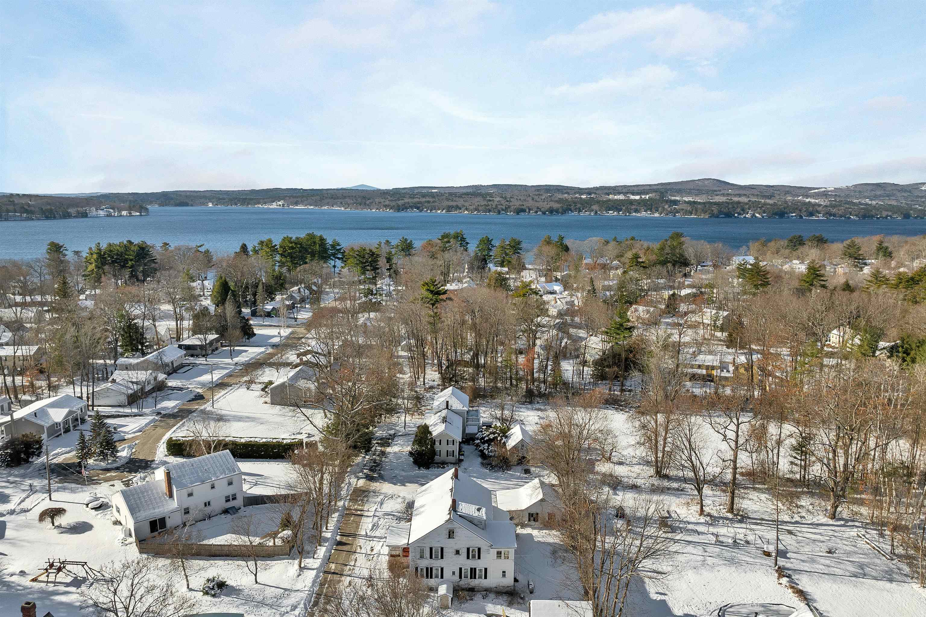 Laconia, New Hampshire 03246, United States, 4 Bedrooms Bedrooms, ,2 BathroomsBathrooms,Residential,Active,253699