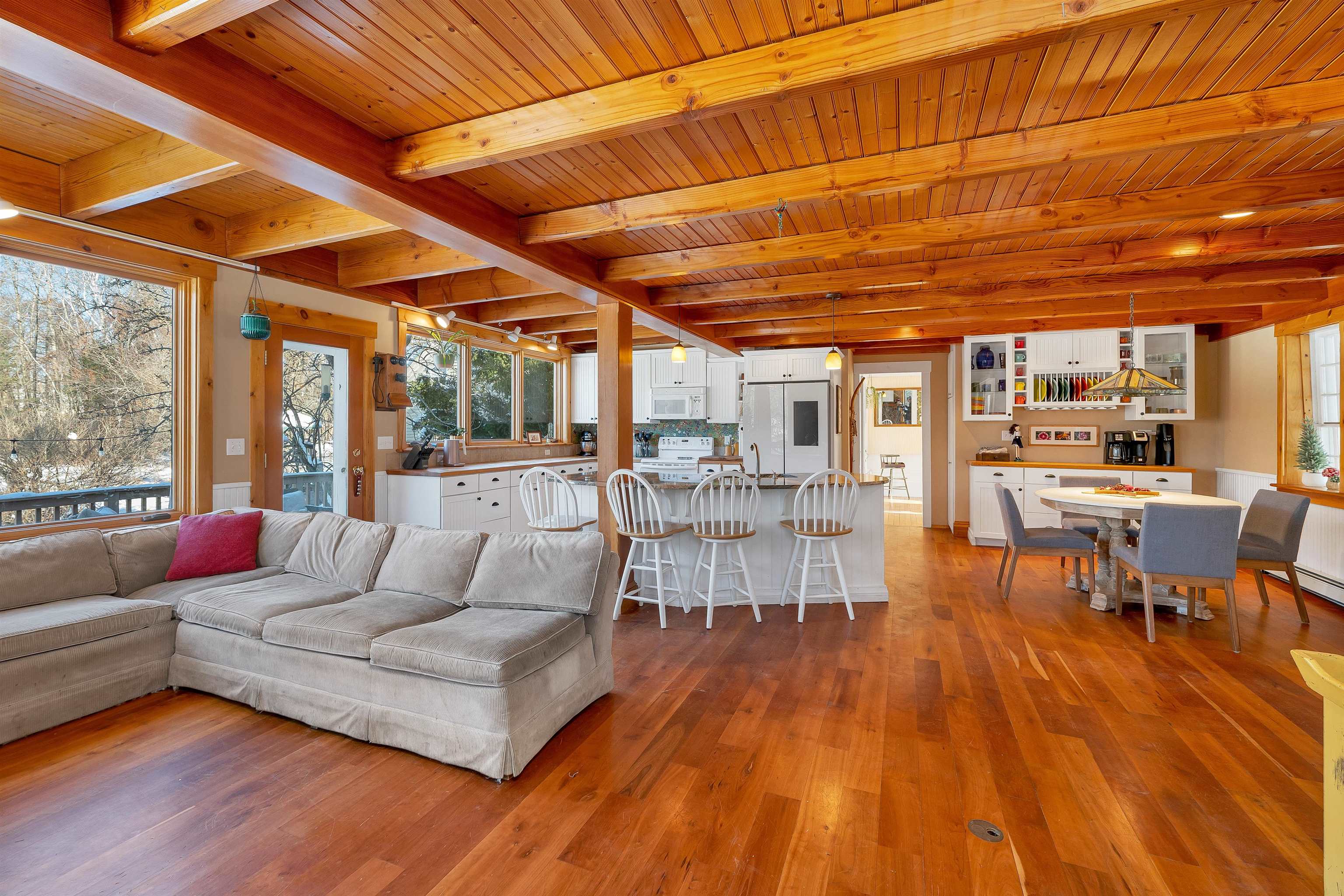 Laconia, New Hampshire 03246, United States, 4 Bedrooms Bedrooms, ,2 BathroomsBathrooms,Residential,Active,253699