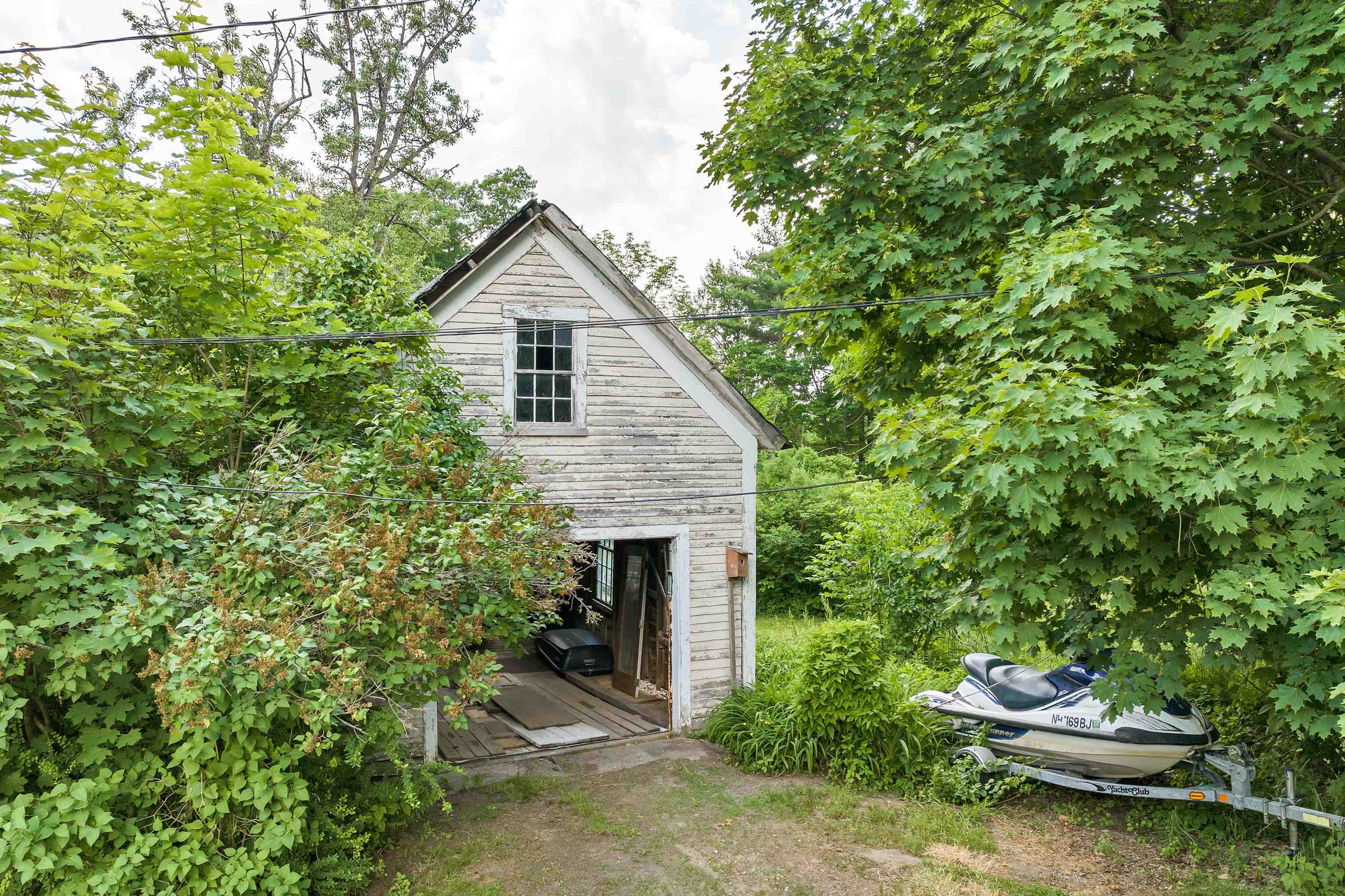 Laconia, New Hampshire 03246, United States, 4 Bedrooms Bedrooms, ,2 BathroomsBathrooms,Residential,Active,253699