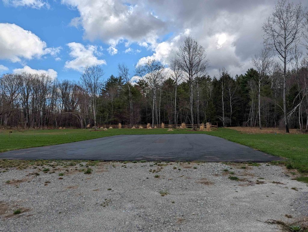 Photo of 66 Sunset Road, Alexandria, NH 03222 (MLS # 5084645)