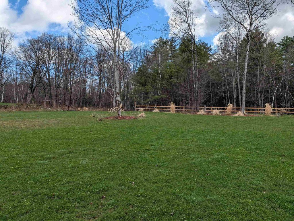 Photo of 66 Sunset Road, Alexandria, NH 03222 (MLS # 5084645)