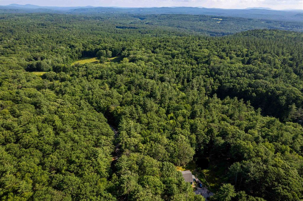 Photo of 291 South Road, Hopkinton, NH 03229 (MLS # 5085433)