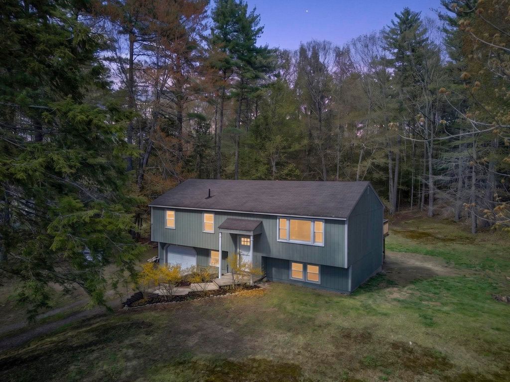 Photo of 6 Power Street, Raymond, NH 03077 (MLS # 5088131)