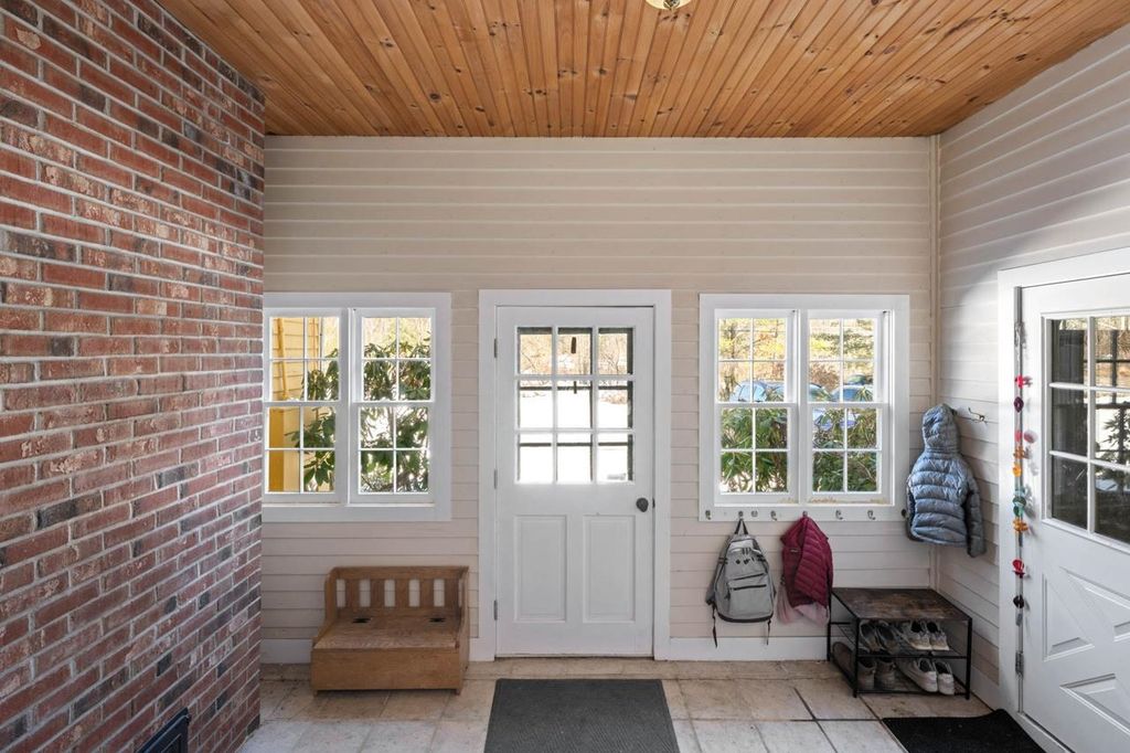 Photo of 65 Kendall Hill Road, Mont Vernon, NH 03057 (MLS # 5079217)