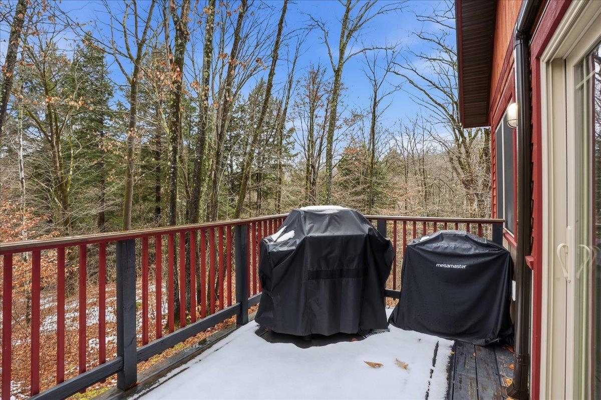 Waterbury, Vermont 05676, United States, 3 Bedrooms Bedrooms, ,2 BathroomsBathrooms,Residential,Pending,245827