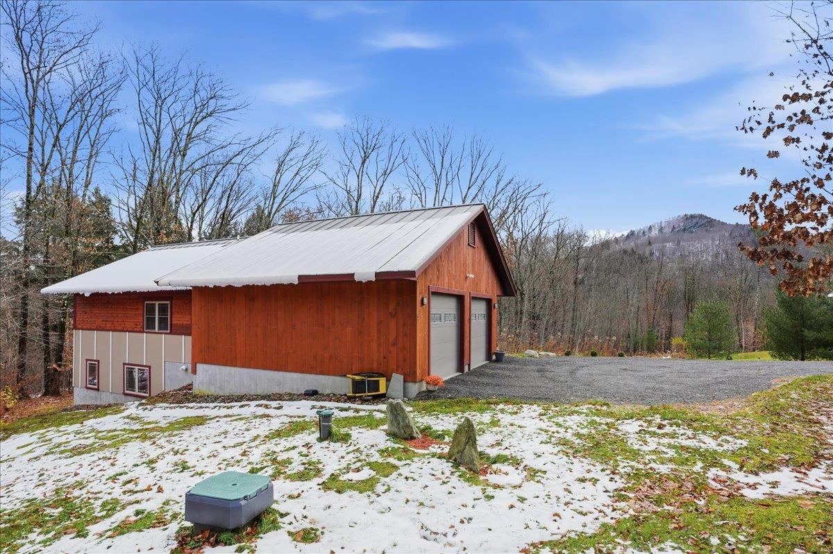 Waterbury, Vermont 05676, United States, 3 Bedrooms Bedrooms, ,2 BathroomsBathrooms,Residential,Pending,245827