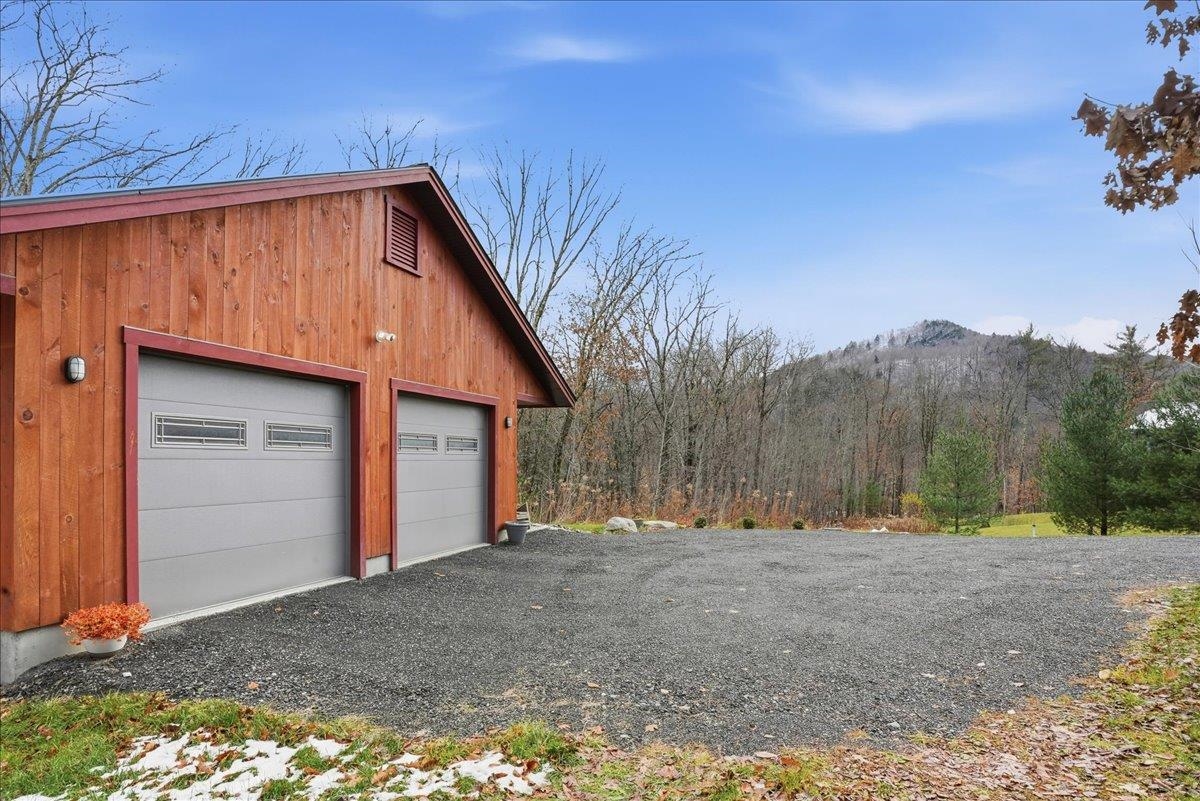 Waterbury, Vermont 05676, United States, 3 Bedrooms Bedrooms, ,2 BathroomsBathrooms,Residential,Pending,245827