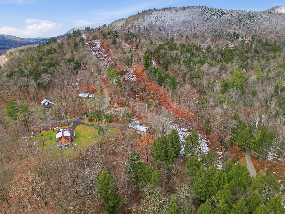 Waterbury, Vermont 05676, United States, 3 Bedrooms Bedrooms, ,2 BathroomsBathrooms,Residential,Pending,245827