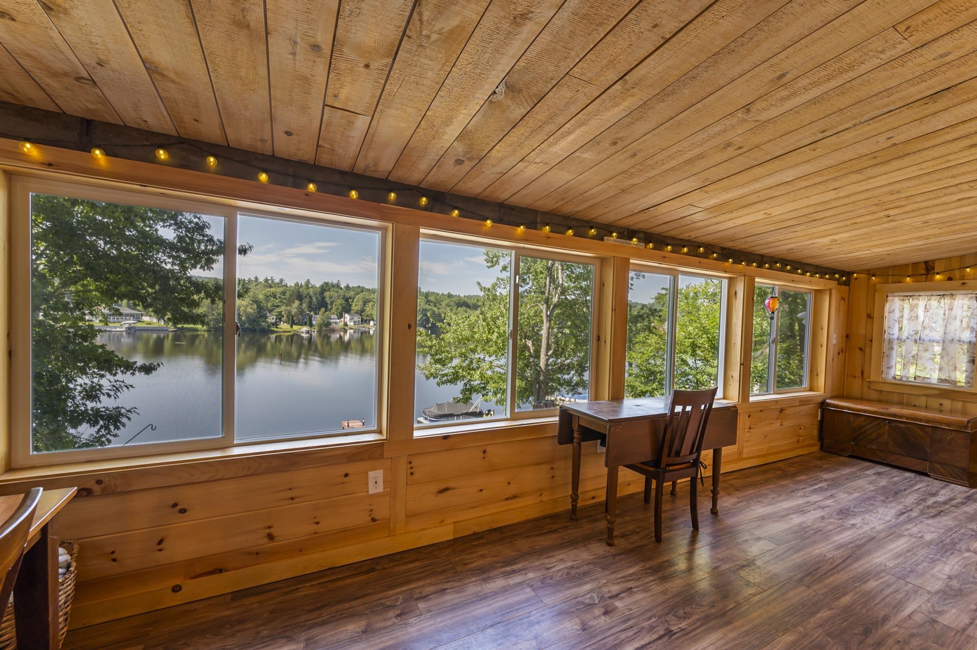 24 Lake Road