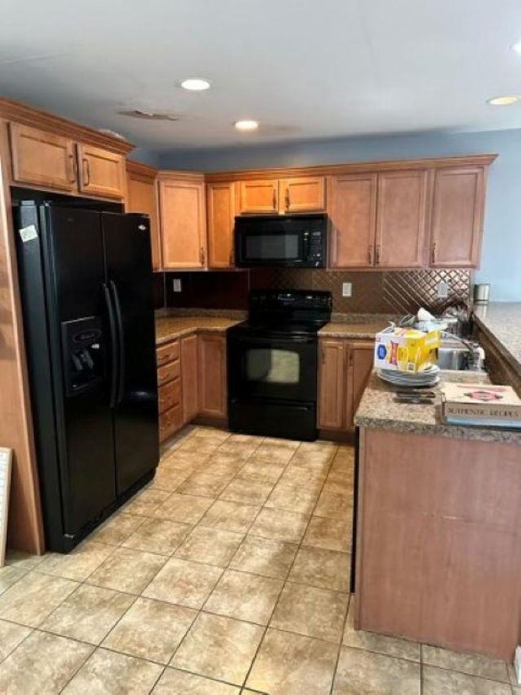 Photo of 43 Cranberry Way, Manchester, NH 03109 (MLS # 5077281)