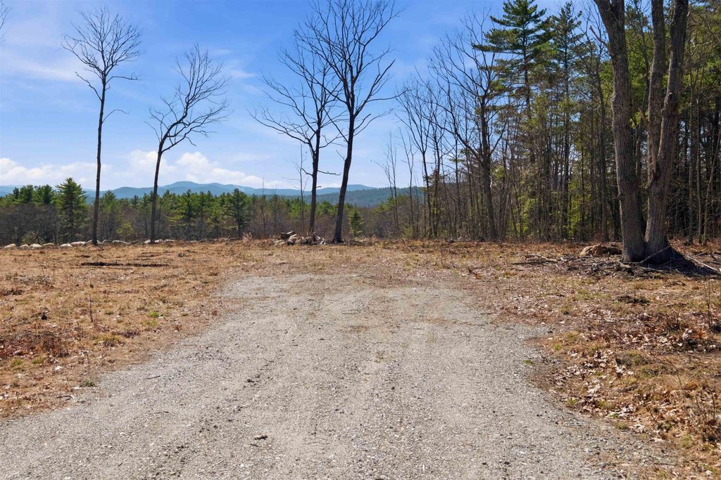 Photo of 28 Taylor Road, Sanbornton, NH 03269 (MLS # 5085168)