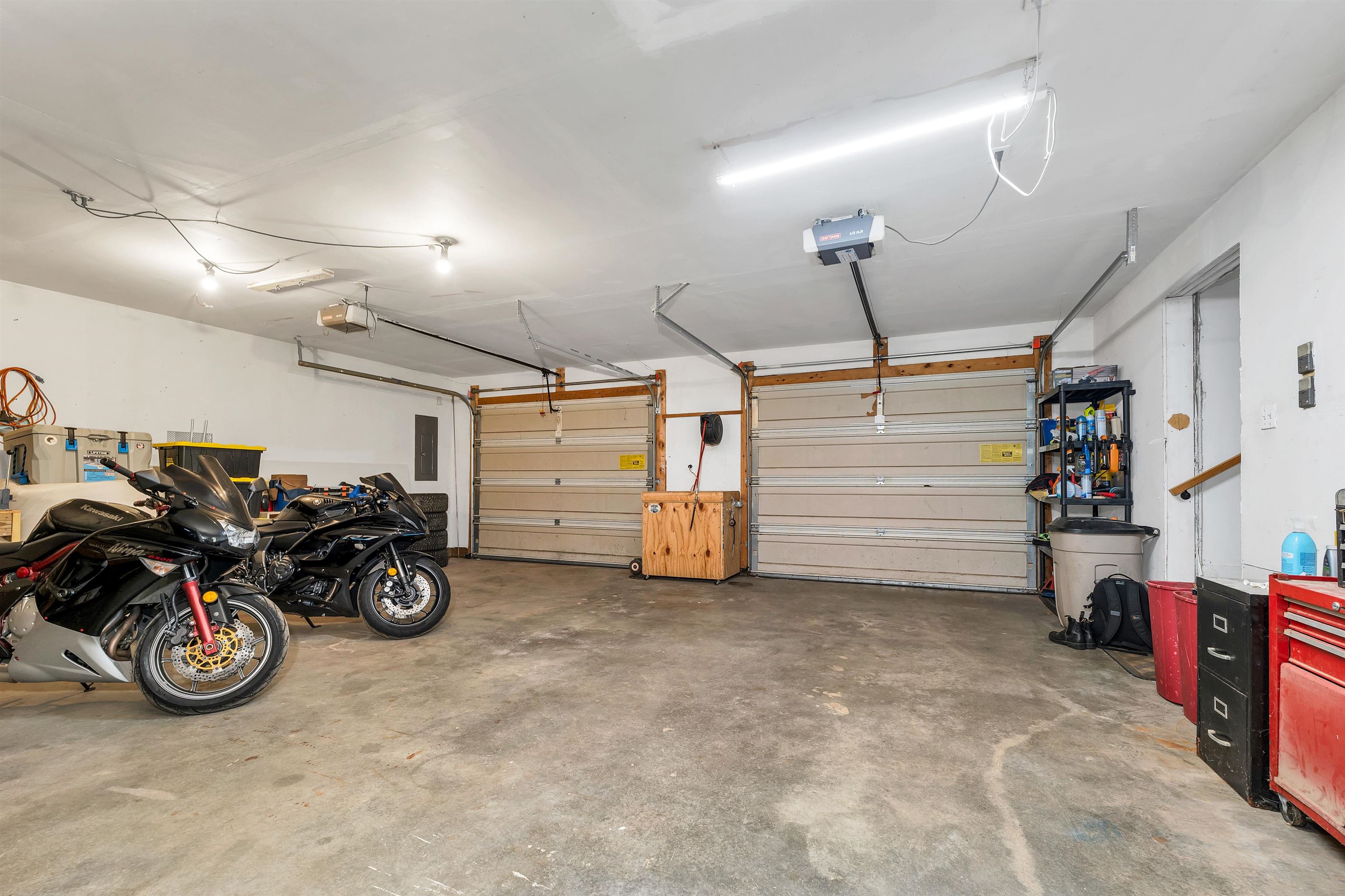 Ossipee, New Hampshire 03814, United States, 5 Bedrooms Bedrooms, ,3 BathroomsBathrooms,Residential,Active,182500