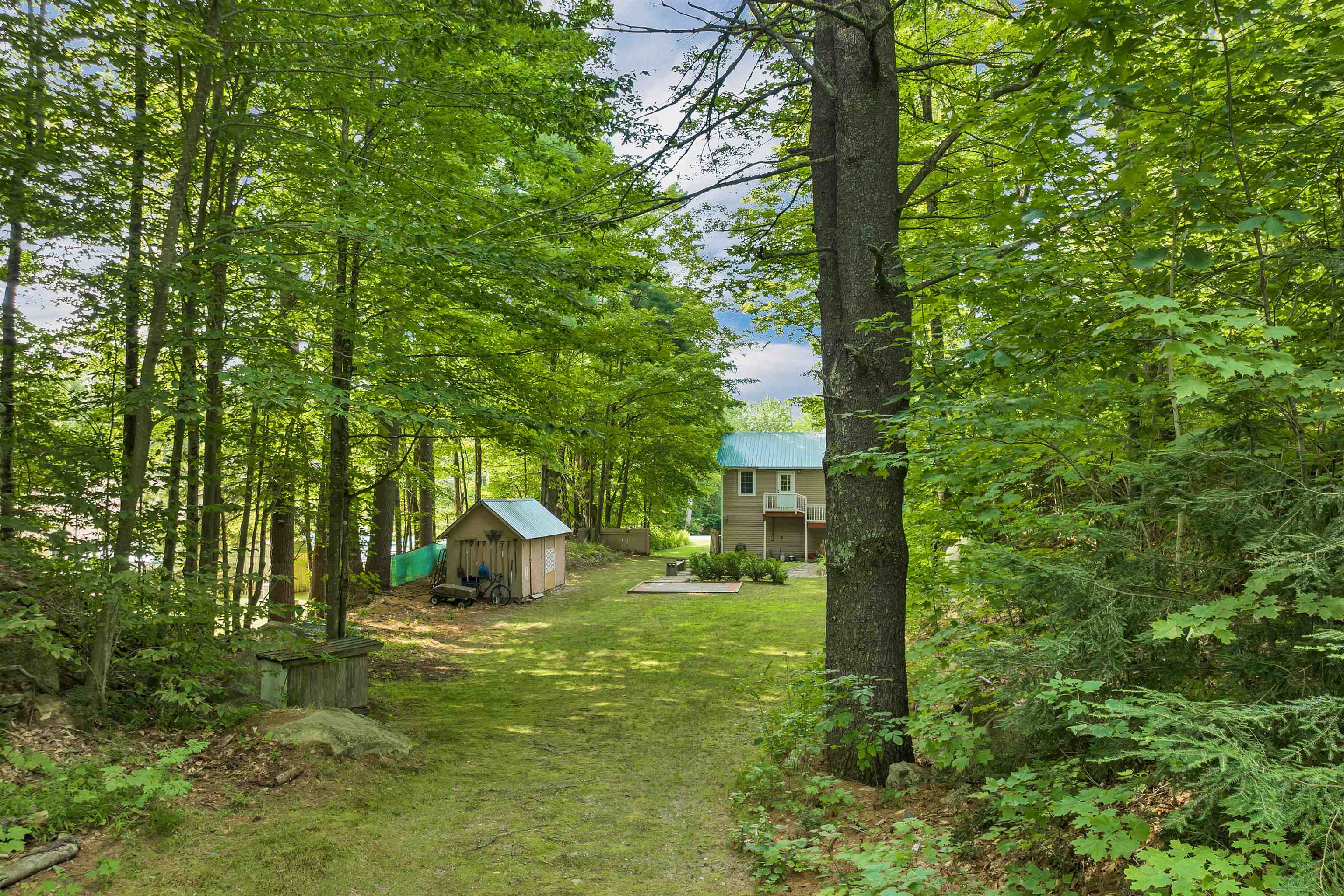 Ossipee, New Hampshire 03814, United States, 5 Bedrooms Bedrooms, ,3 BathroomsBathrooms,Residential,Active,182500