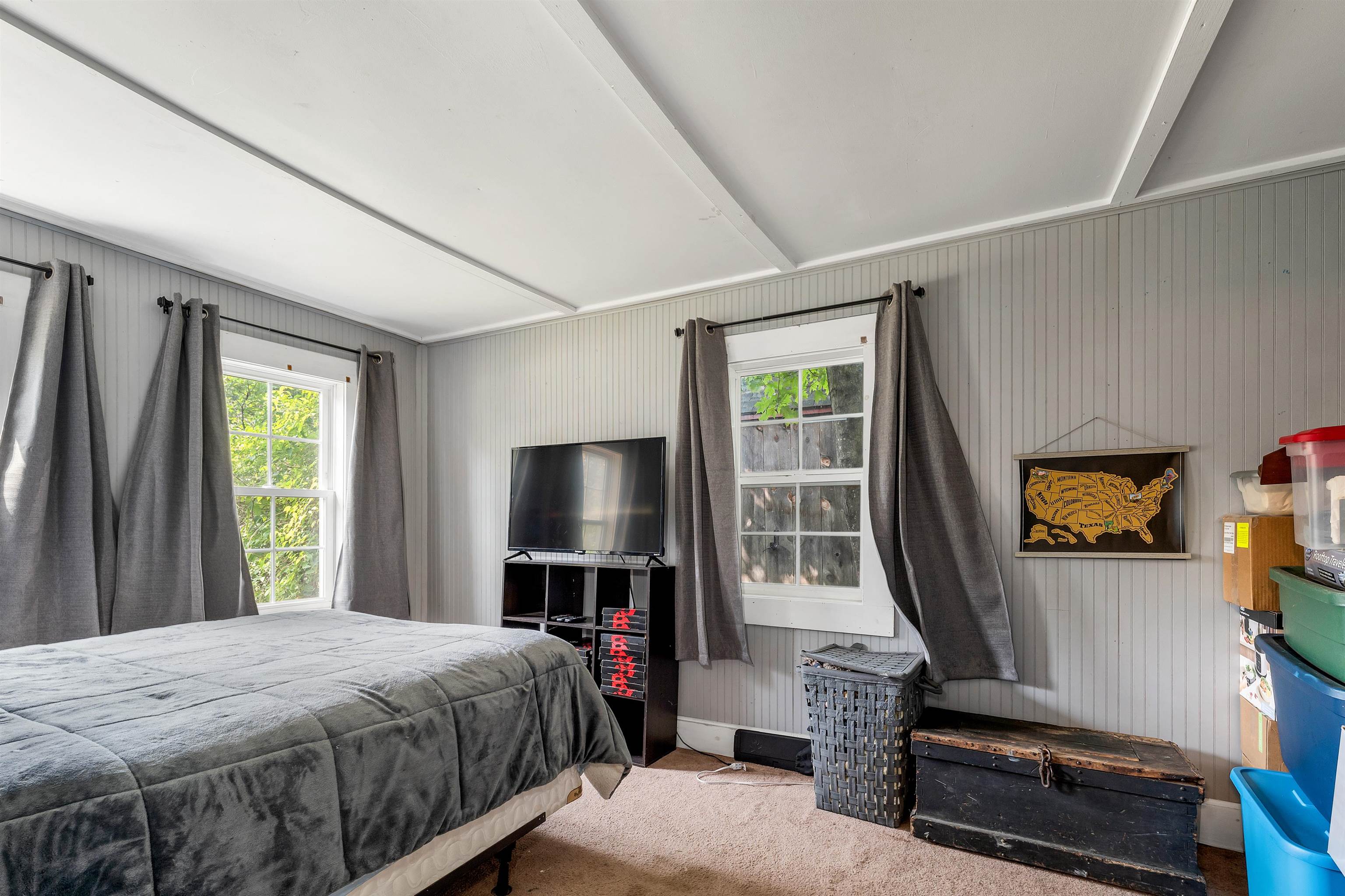 Ossipee, New Hampshire 03814, United States, 5 Bedrooms Bedrooms, ,3 BathroomsBathrooms,Residential,Active,182500