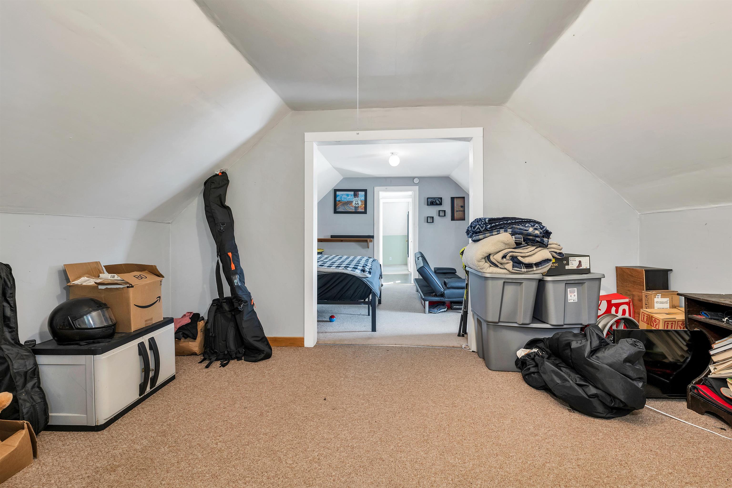 Ossipee, New Hampshire 03814, United States, 5 Bedrooms Bedrooms, ,3 BathroomsBathrooms,Residential,Active,182500