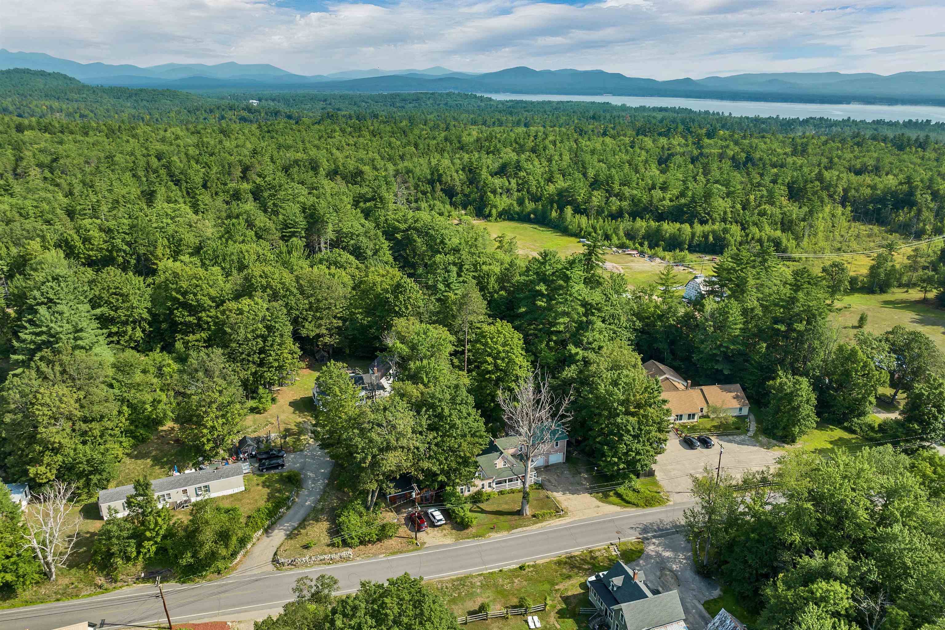 Ossipee, New Hampshire 03814, United States, 5 Bedrooms Bedrooms, ,3 BathroomsBathrooms,Residential,Active,182500