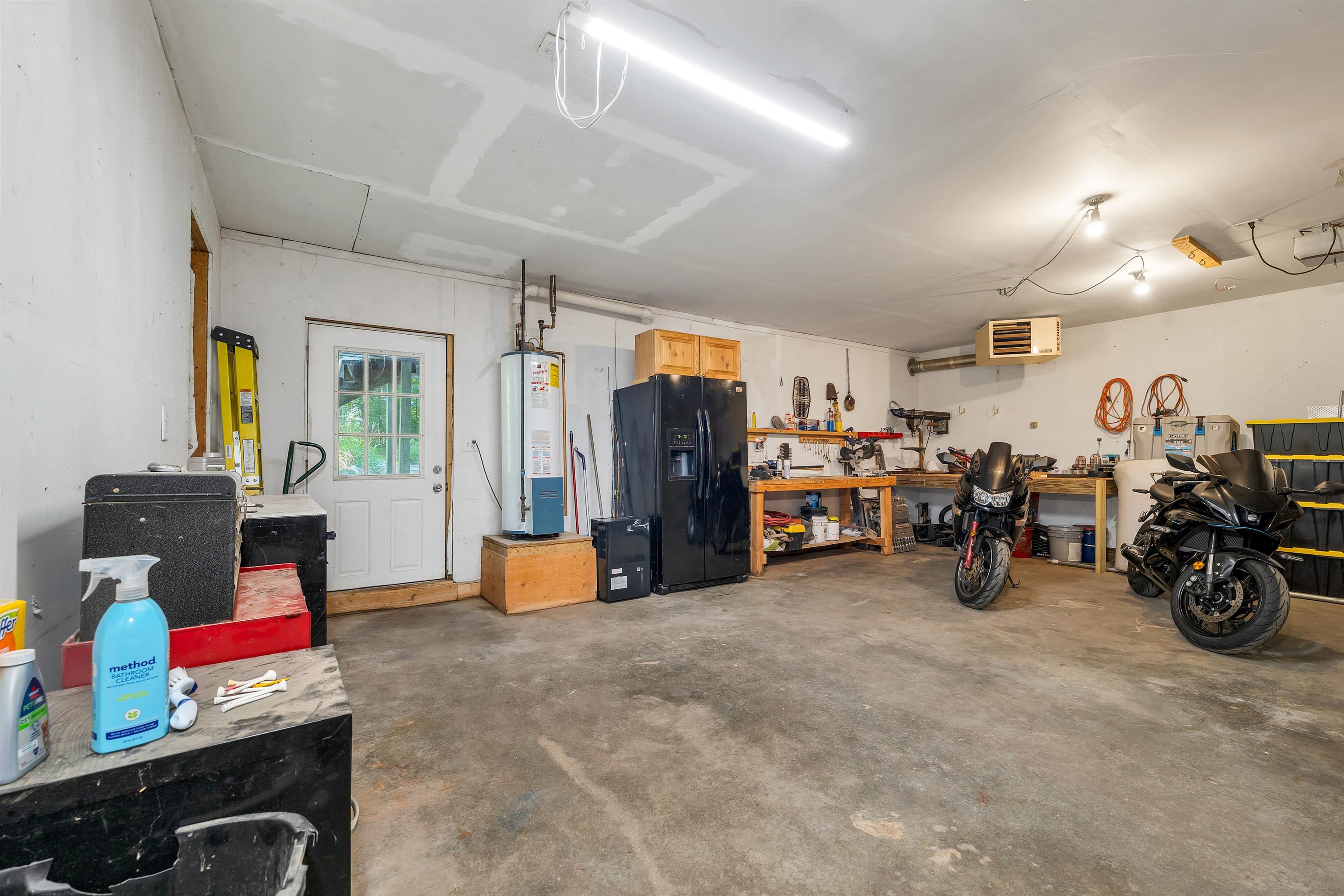 Ossipee, New Hampshire 03814, United States, 5 Bedrooms Bedrooms, ,3 BathroomsBathrooms,Residential,Active,182500