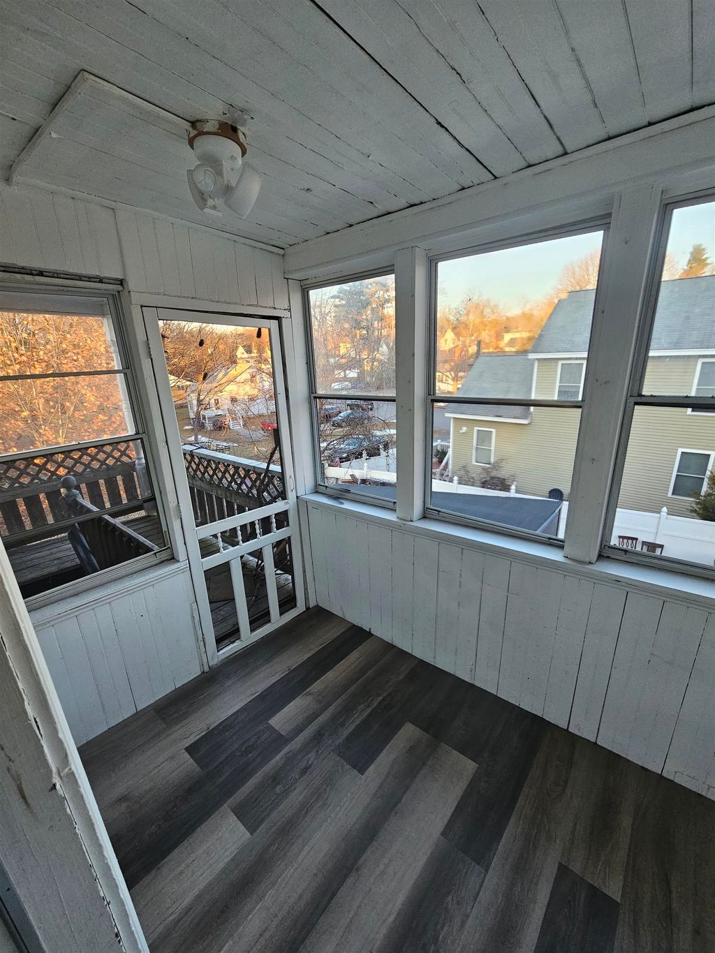 Photo of 90 Oakland Avenue, Manchester, NH 03109 (MLS # 5073450)