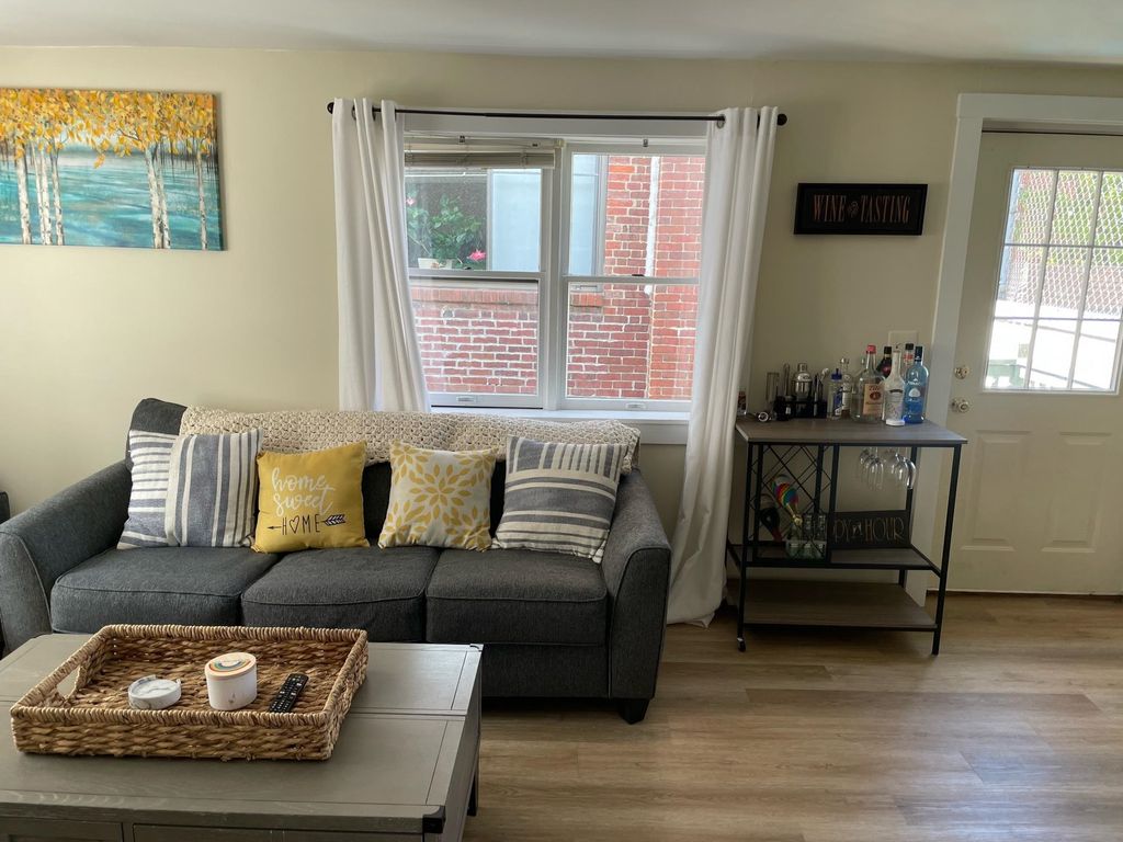 Photo of 168 Fleet Street #C, Portsmouth, NH 03801 (MLS # 5083295)