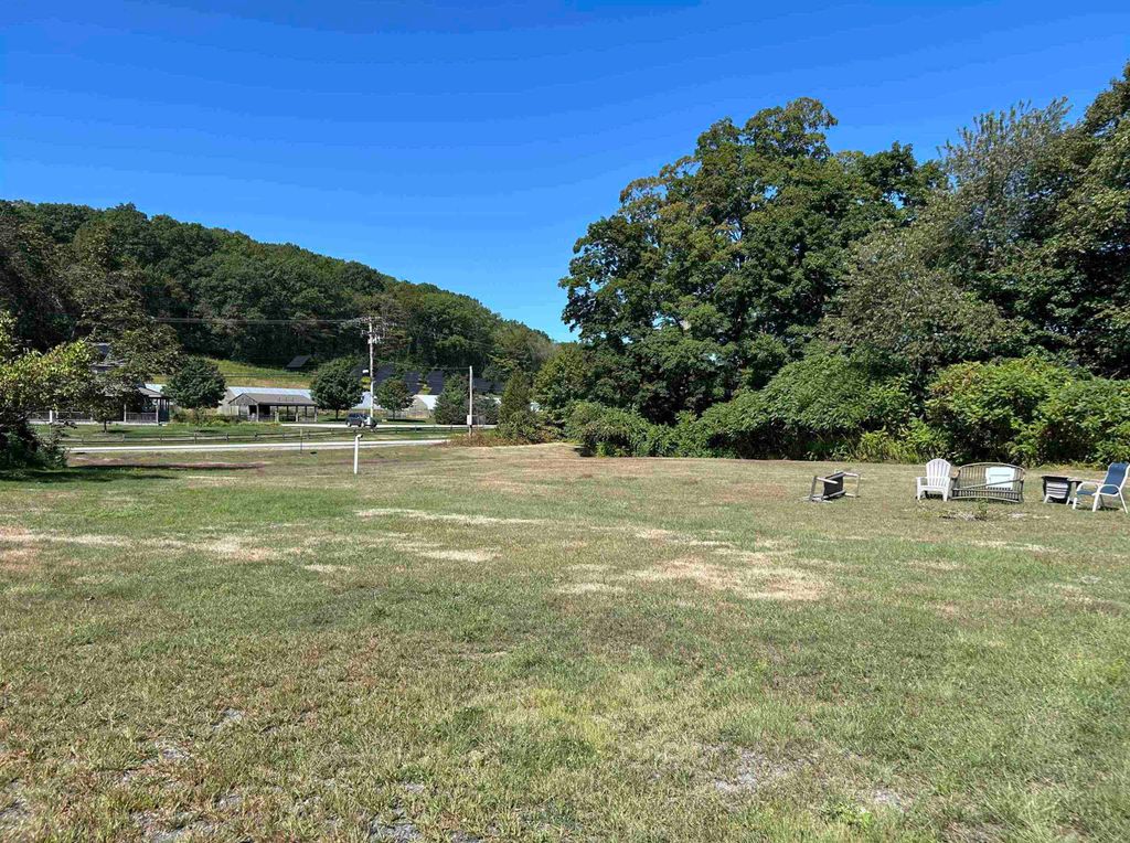 Photo of 269 South Road, Kensington, NH 03833 (MLS # 5074107)