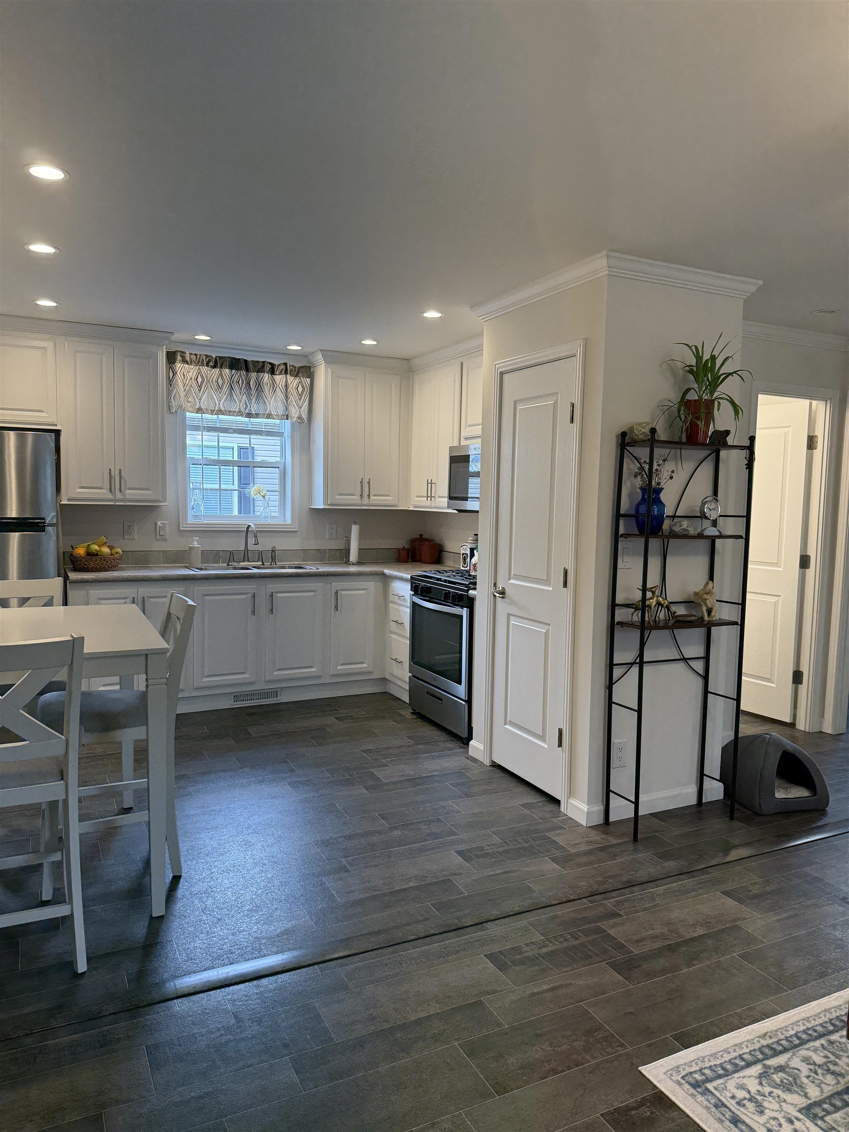 14 Sir Lancelot Drive