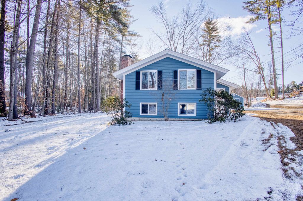 Photo of 1 Richard Road, Ossipee, NH 03814 (MLS # 5072576)