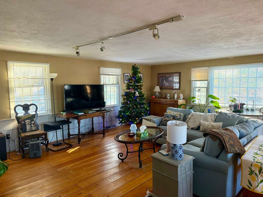 Photo of 24 SHADWELL Road, Nashua, NH 03062 (MLS # 5072227)