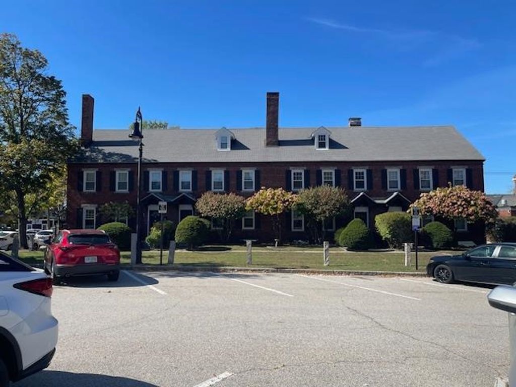 Photo of 69 Middle St Street #4, Manchester, NH 03104 (MLS # 5067316)