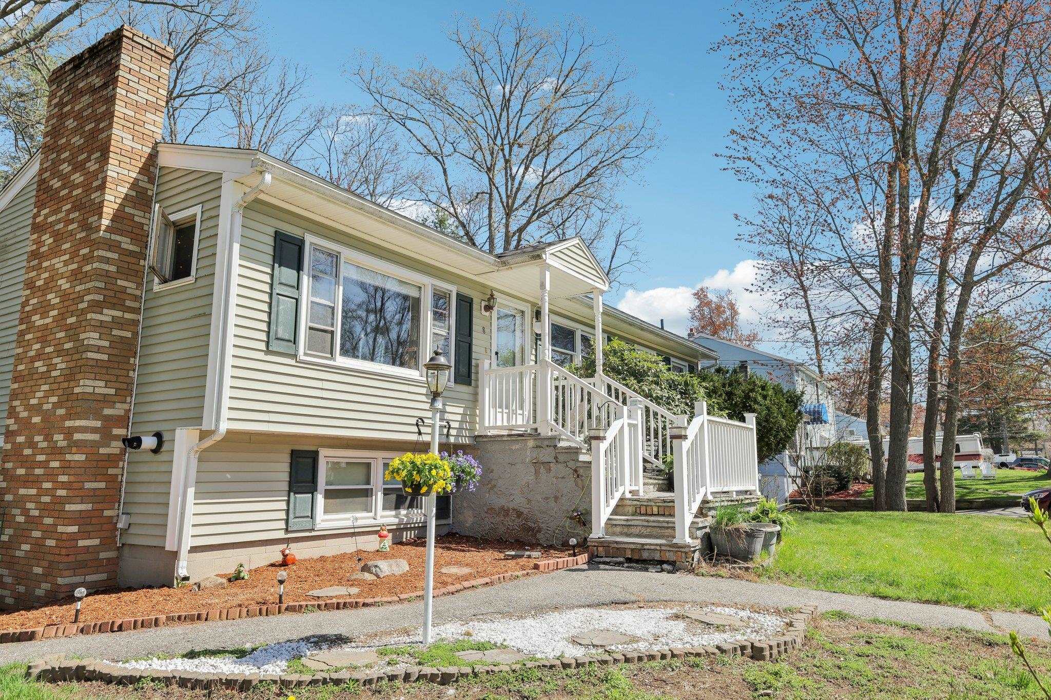 8 Brian Avenue