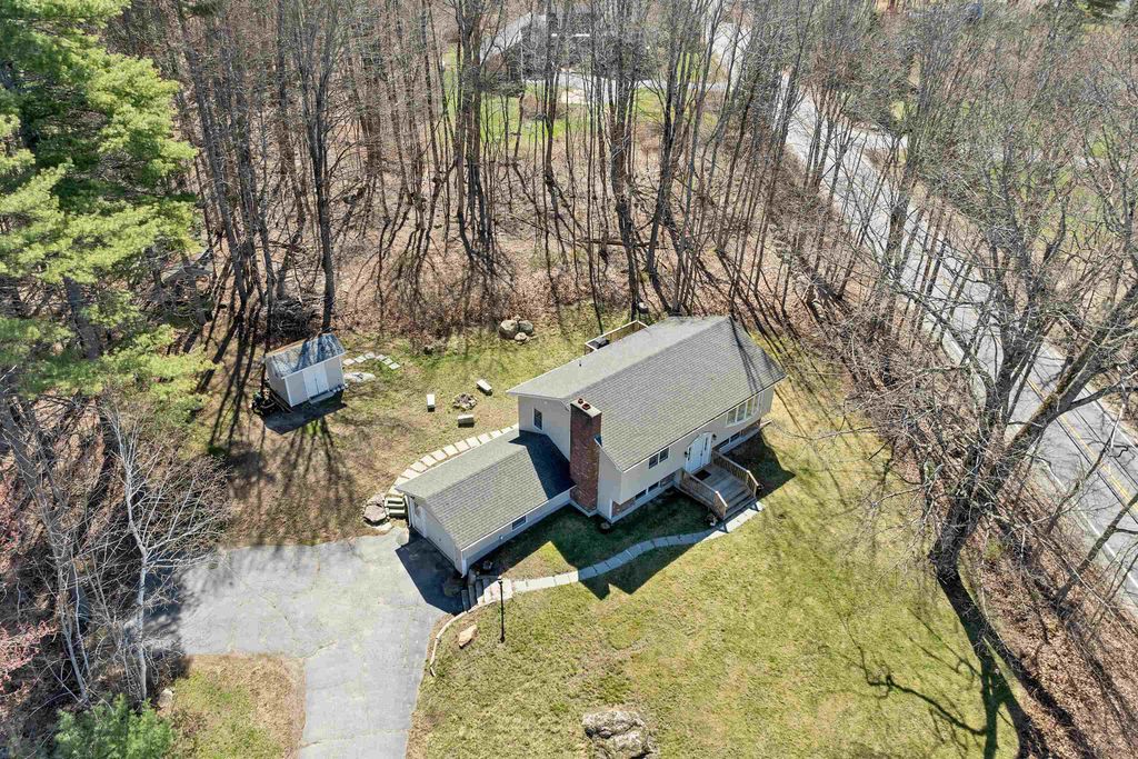 Photo of 1 Robin Acres Drive, Wolfeboro, NH 03894 (MLS # 5085844)