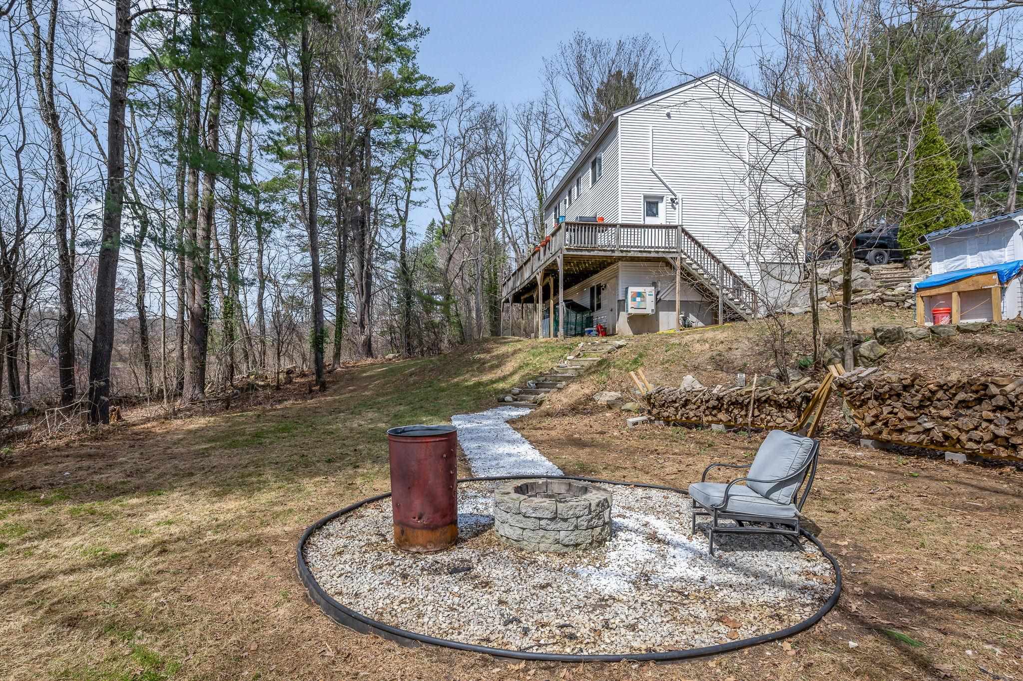 89 English Range Road