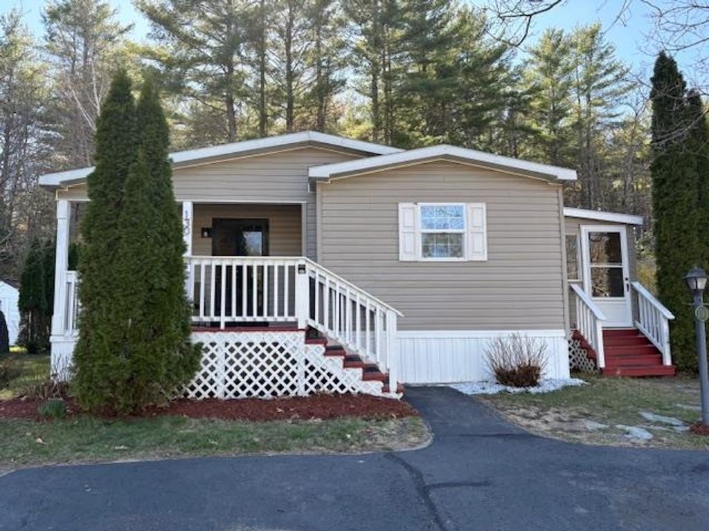 Photo of 130 Eagle Drive, Rochester, NH 03867 (MLS # 5085472)