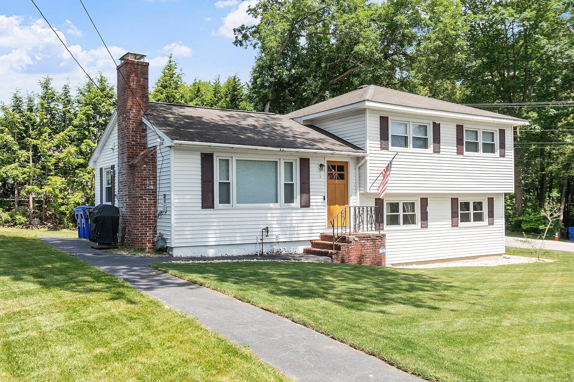 1 Hemlock Street