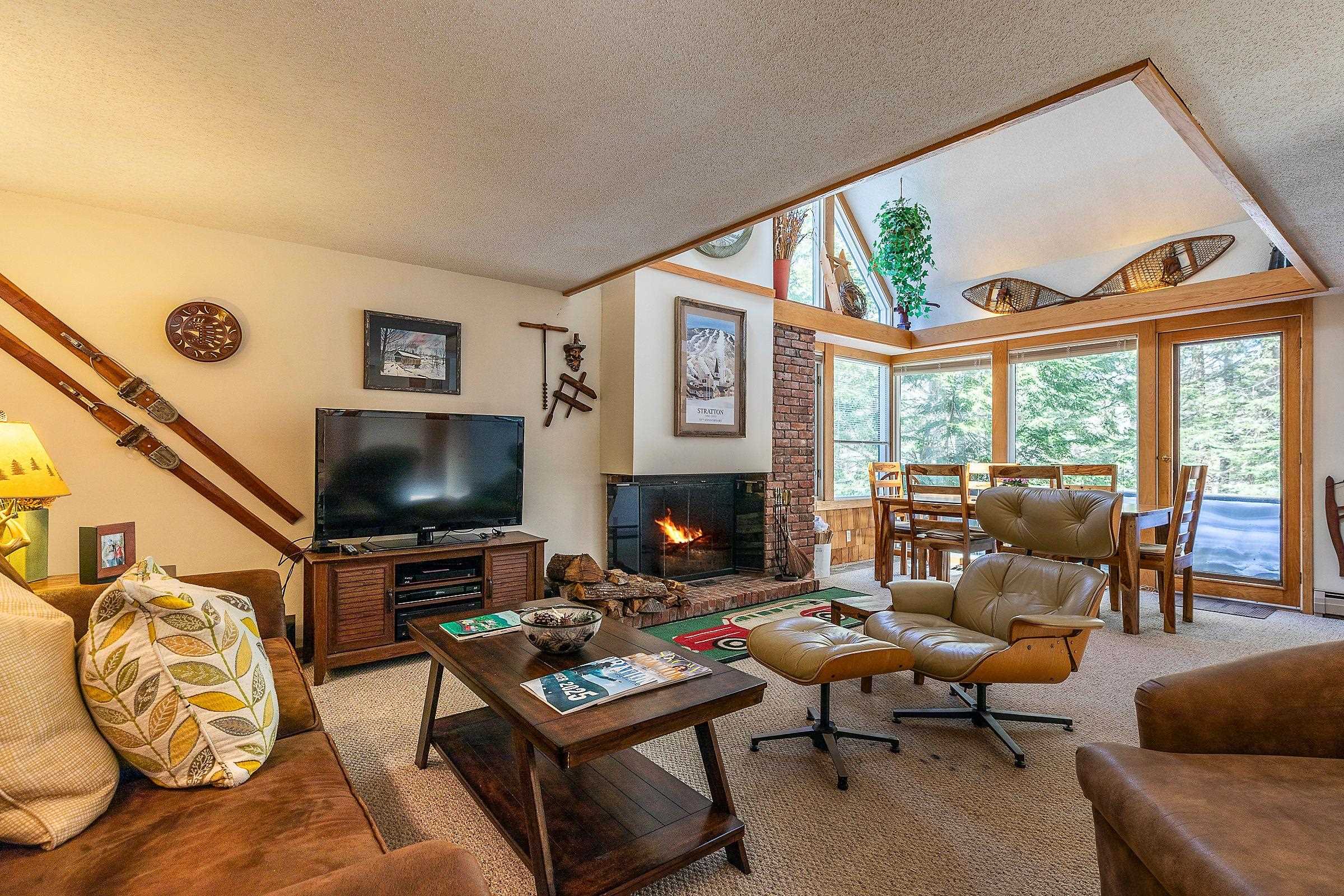 Winhall, Vermont 05340, United States, 3 Bedrooms Bedrooms, ,3 BathroomsBathrooms,Residential,Active,90425