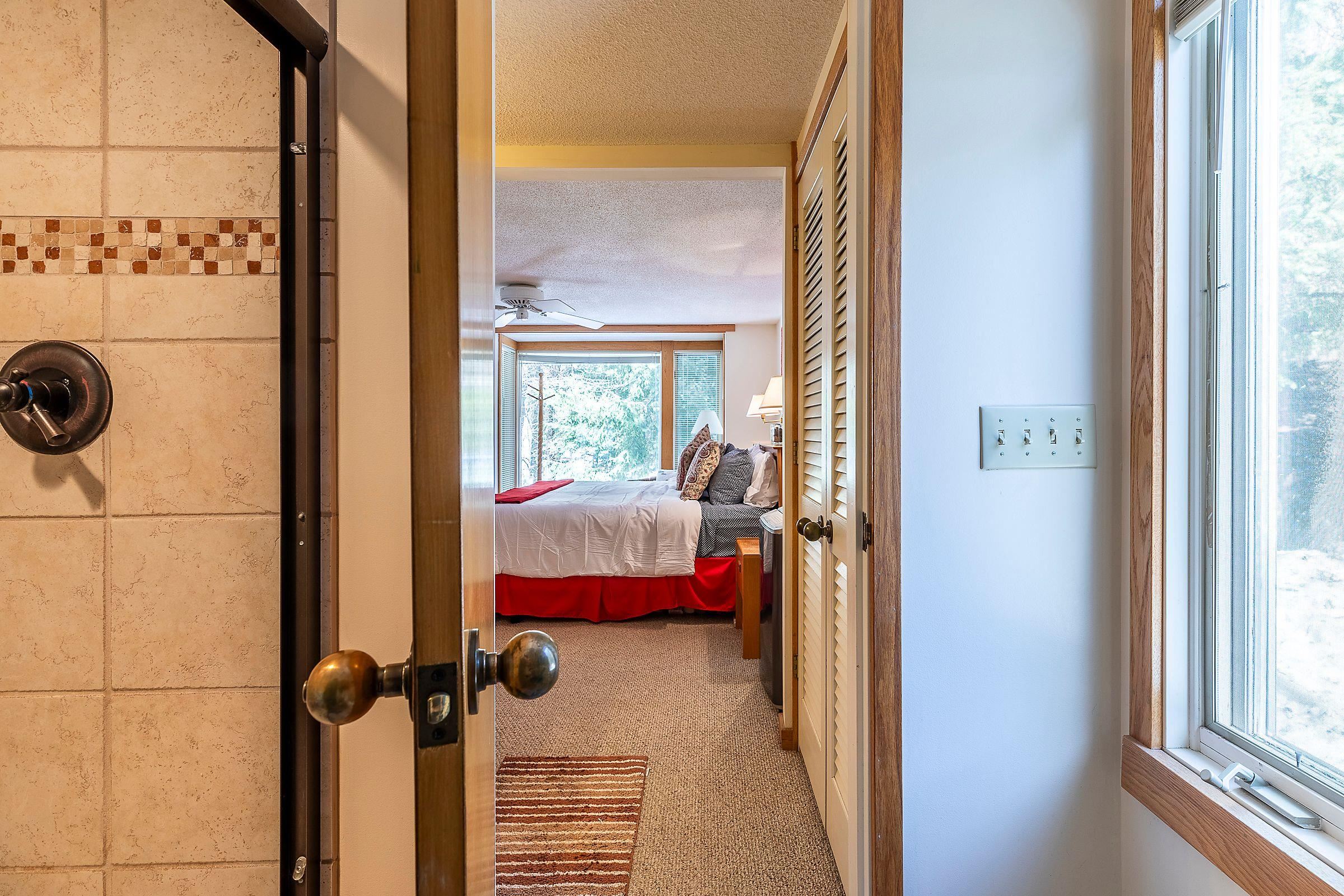 Winhall, Vermont 05340, United States, 3 Bedrooms Bedrooms, ,3 BathroomsBathrooms,Residential,Active,90425