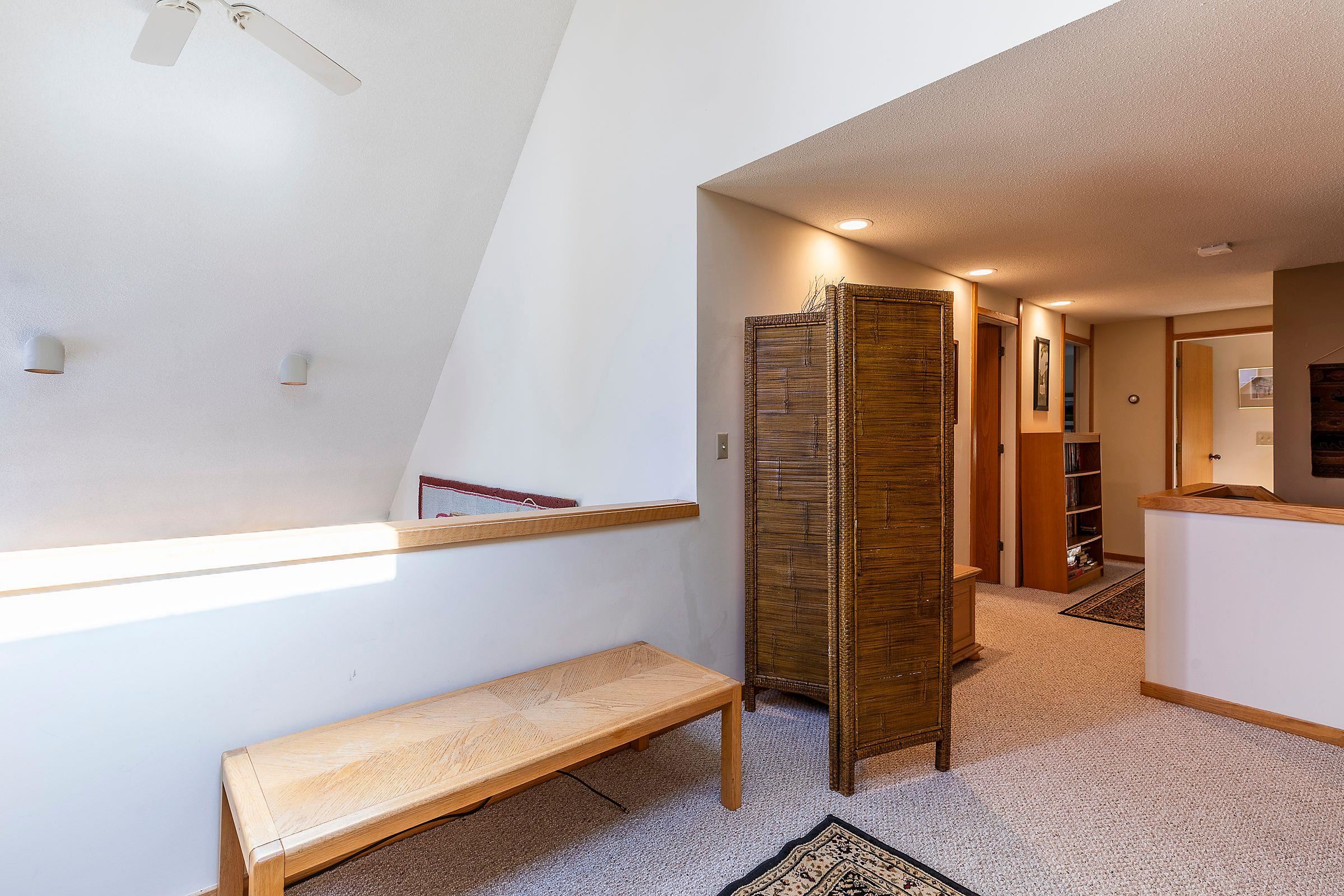 Winhall, Vermont 05340, United States, 3 Bedrooms Bedrooms, ,3 BathroomsBathrooms,Residential,Active,90425