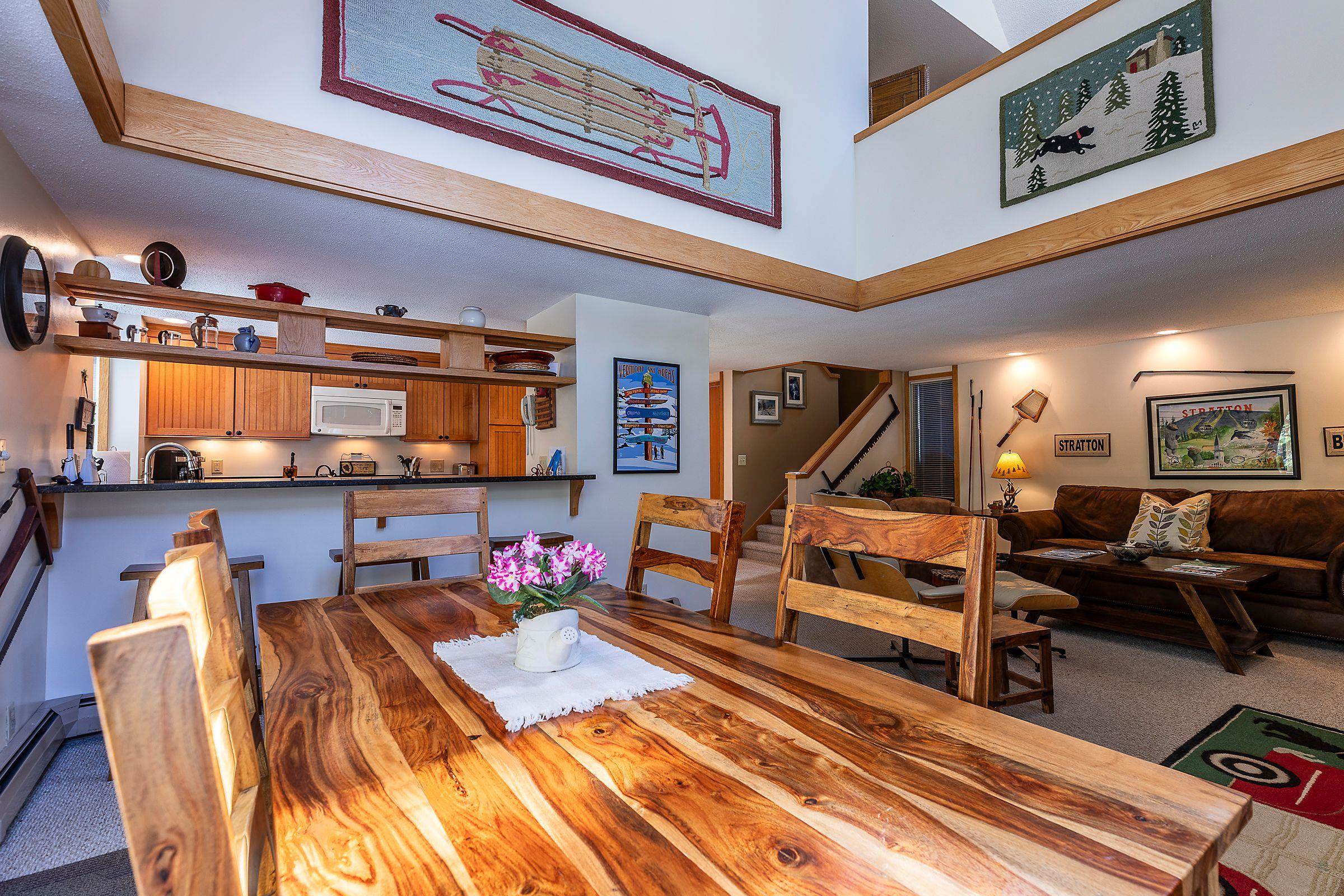 Winhall, Vermont 05340, United States, 3 Bedrooms Bedrooms, ,3 BathroomsBathrooms,Residential,Active,90425