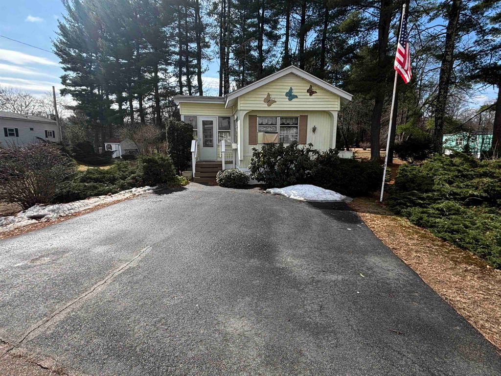 Photo of 15 Sunrise Trail, Nashua, NH 03062 (MLS # 5081624)