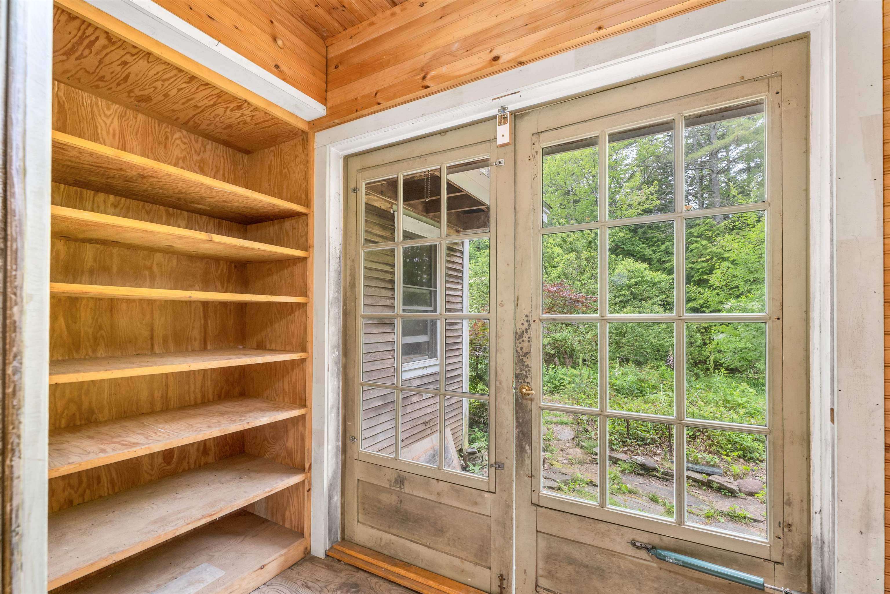 Barnstead, New Hampshire 03218, United States, 3 Bedrooms Bedrooms, ,2 BathroomsBathrooms,Residential,Active,155239