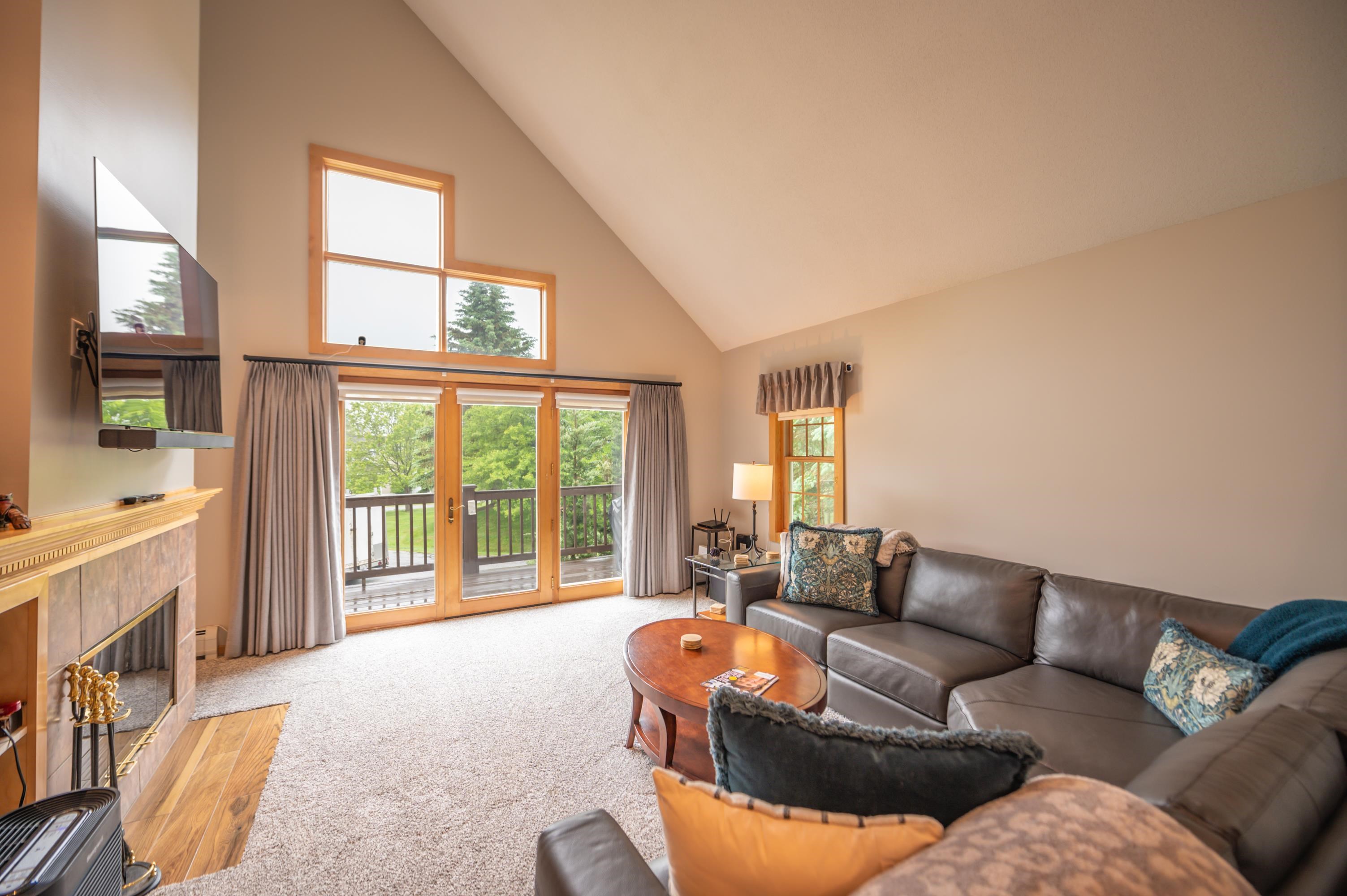 9D Dover Springs Lane