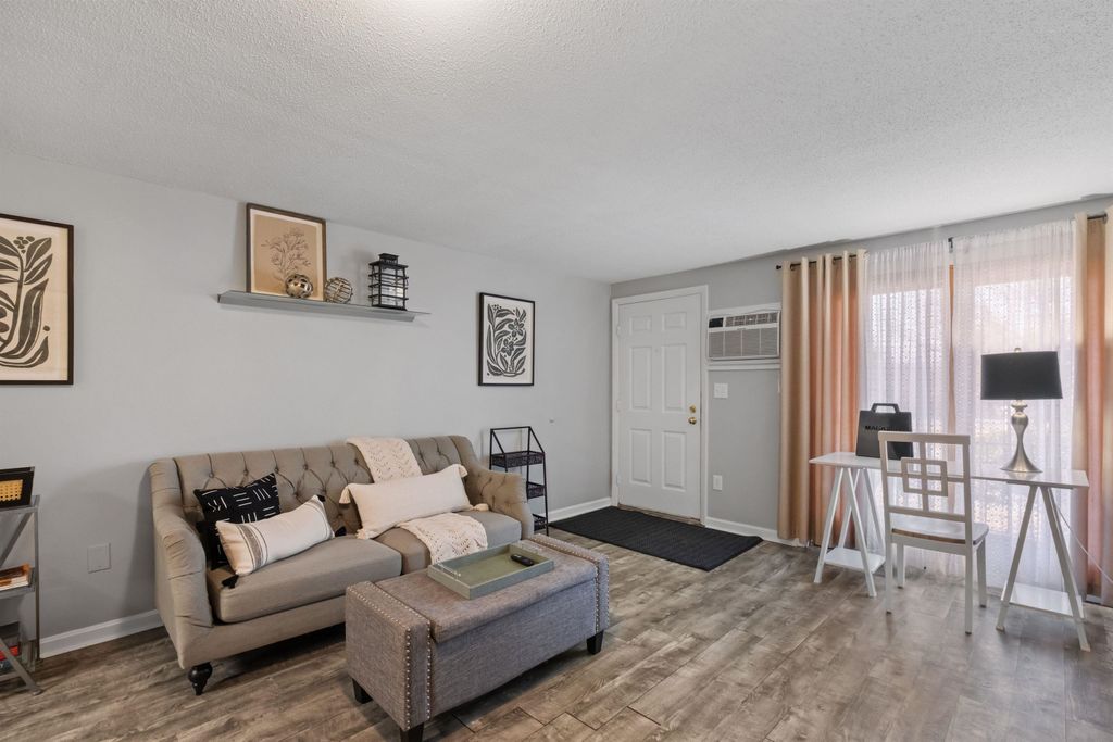 Photo of 201 Cocheco Court #201, Dover, NH 03820 (MLS # 5067717)