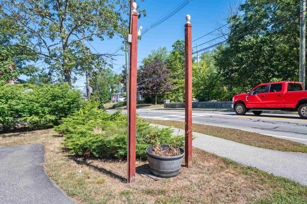 Photo of 468 Union Avenue, Laconia, NH 03246 (MLS # 5070673)