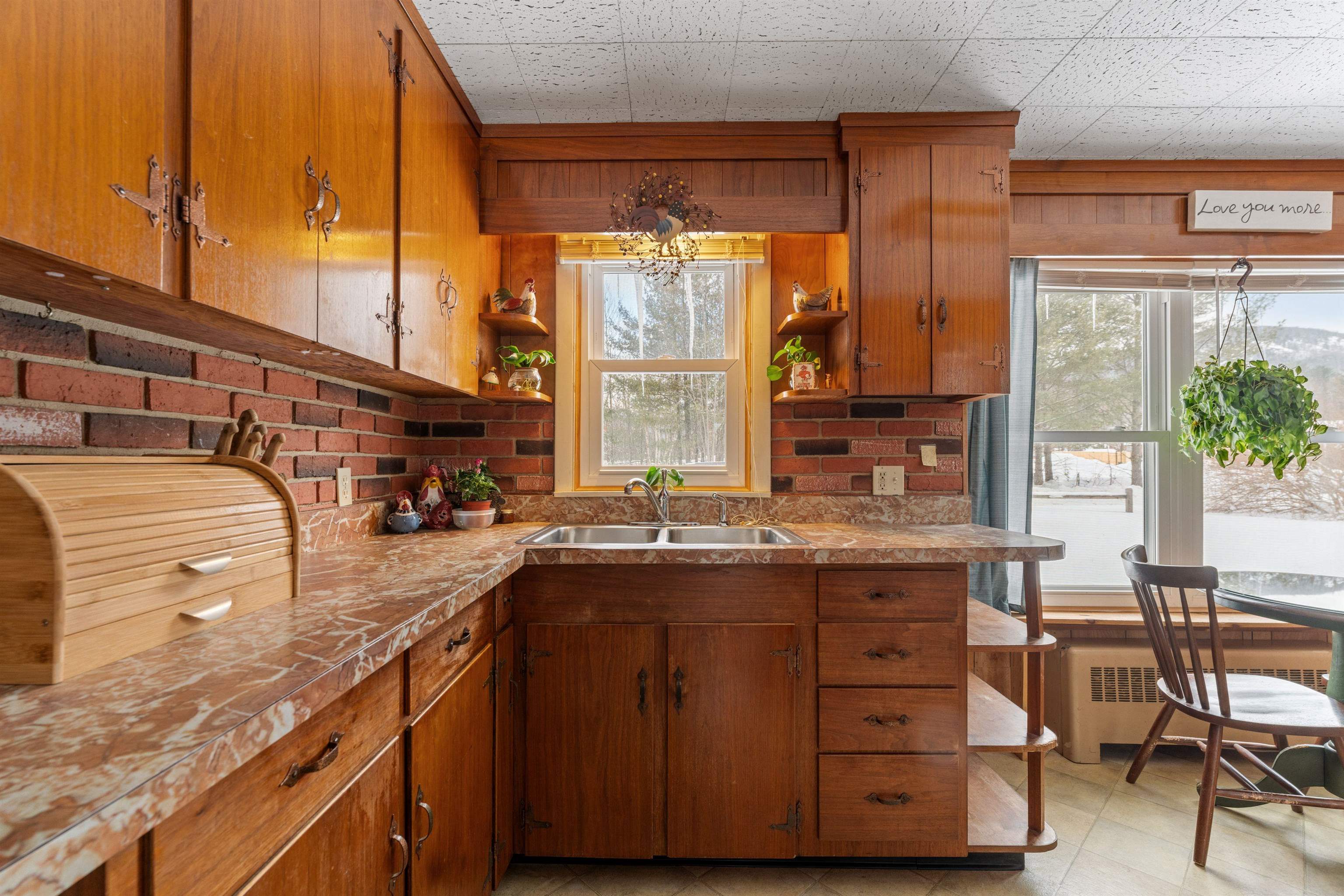 0 & 255 Pollard Road