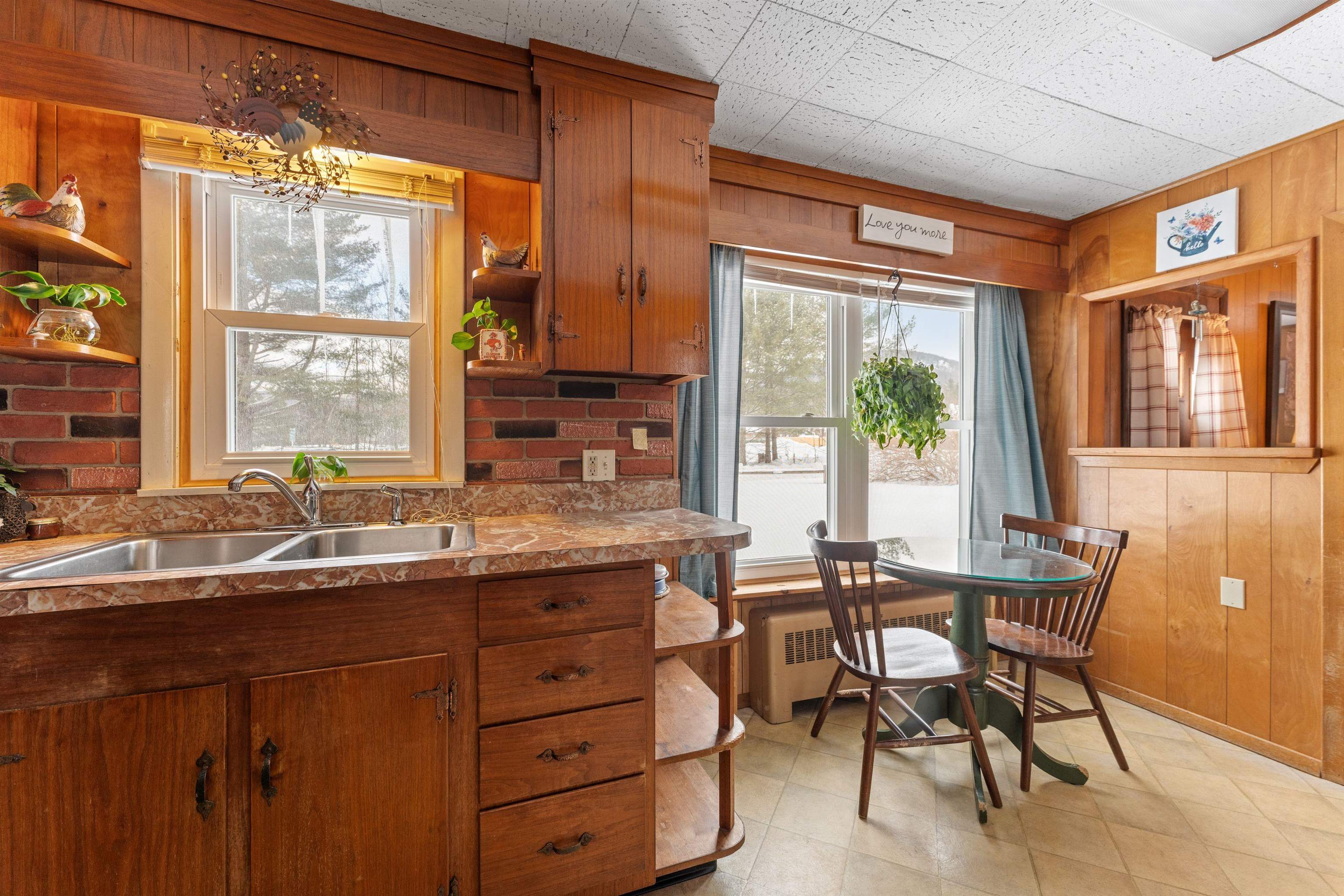 0 & 255 Pollard Road