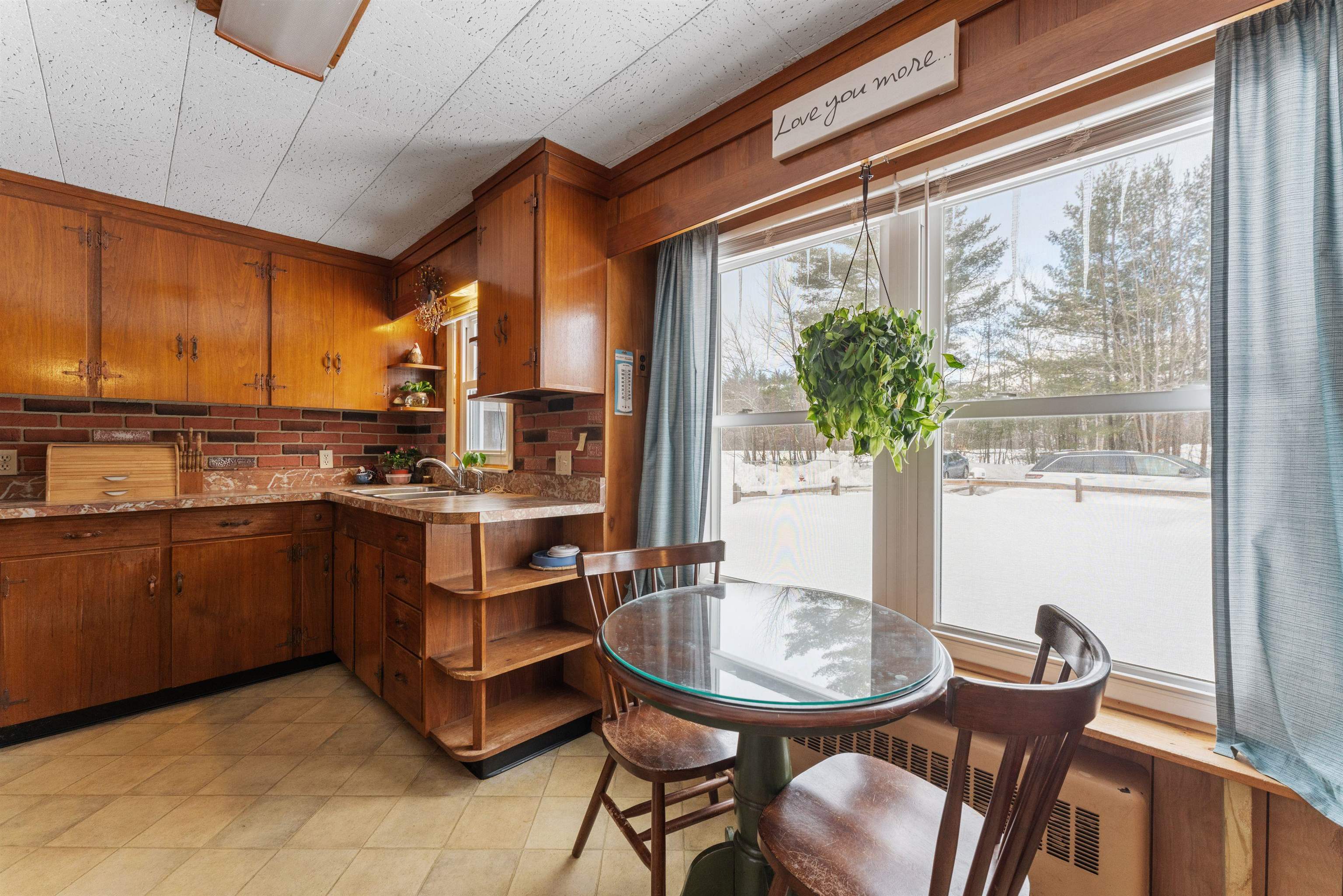 0 & 255 Pollard Road