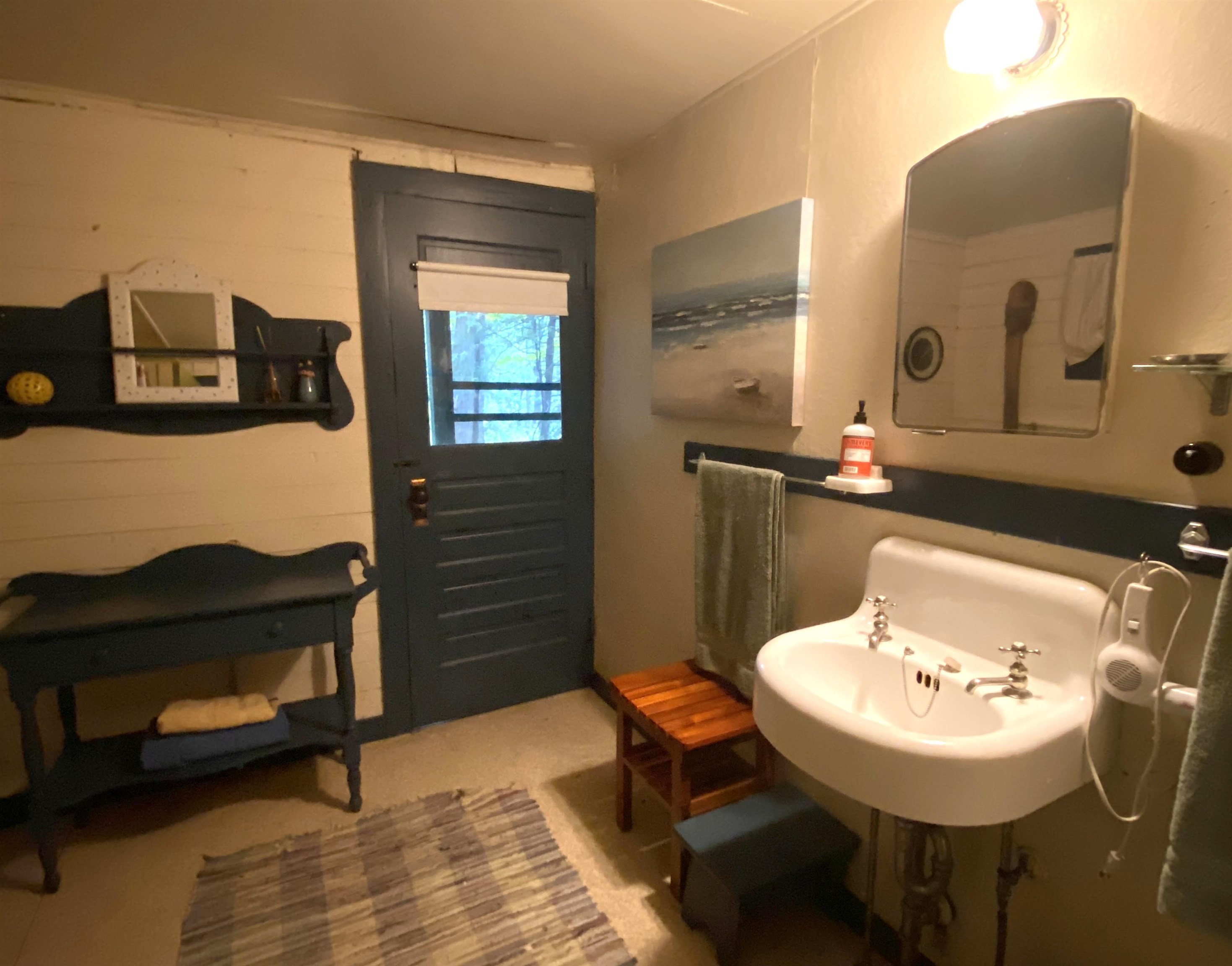 Leicester, Vermont 05733, United States, 4 Bedrooms Bedrooms, ,2 BathroomsBathrooms,Residential,Active,216433