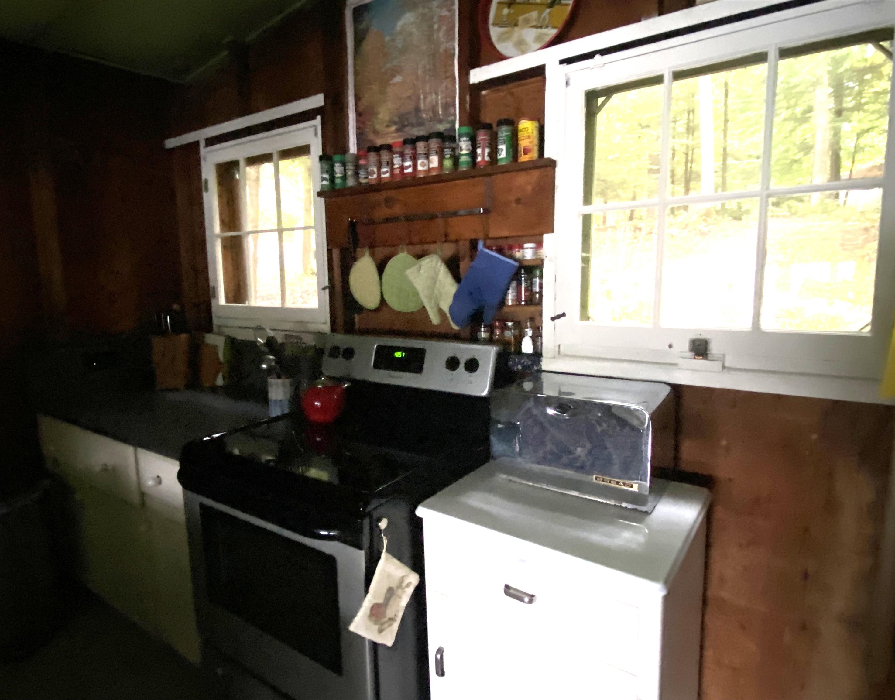 Leicester, Vermont 05733, United States, 4 Bedrooms Bedrooms, ,2 BathroomsBathrooms,Residential,Active,216433