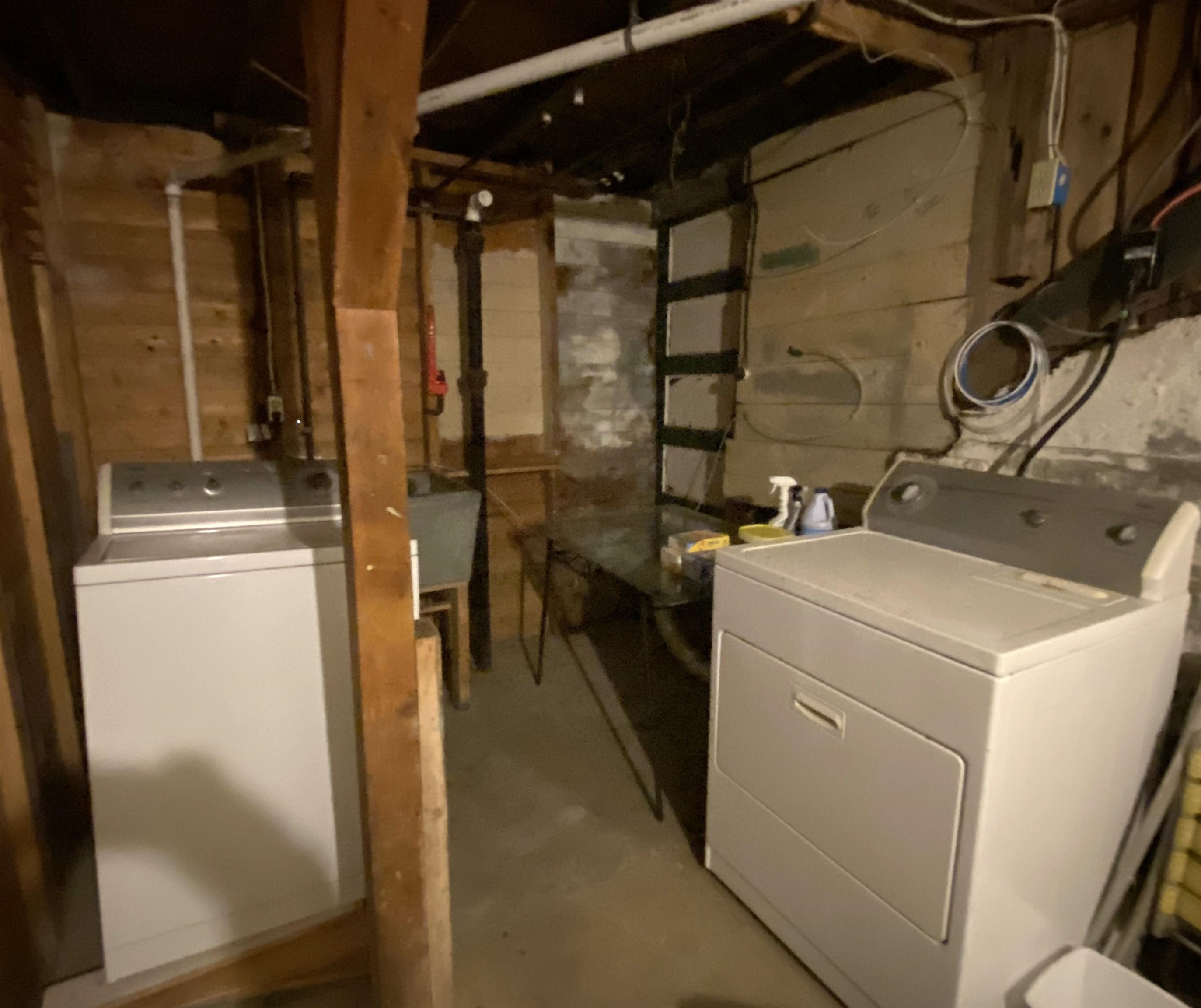 Leicester, Vermont 05733, United States, 4 Bedrooms Bedrooms, ,2 BathroomsBathrooms,Residential,Active,216433