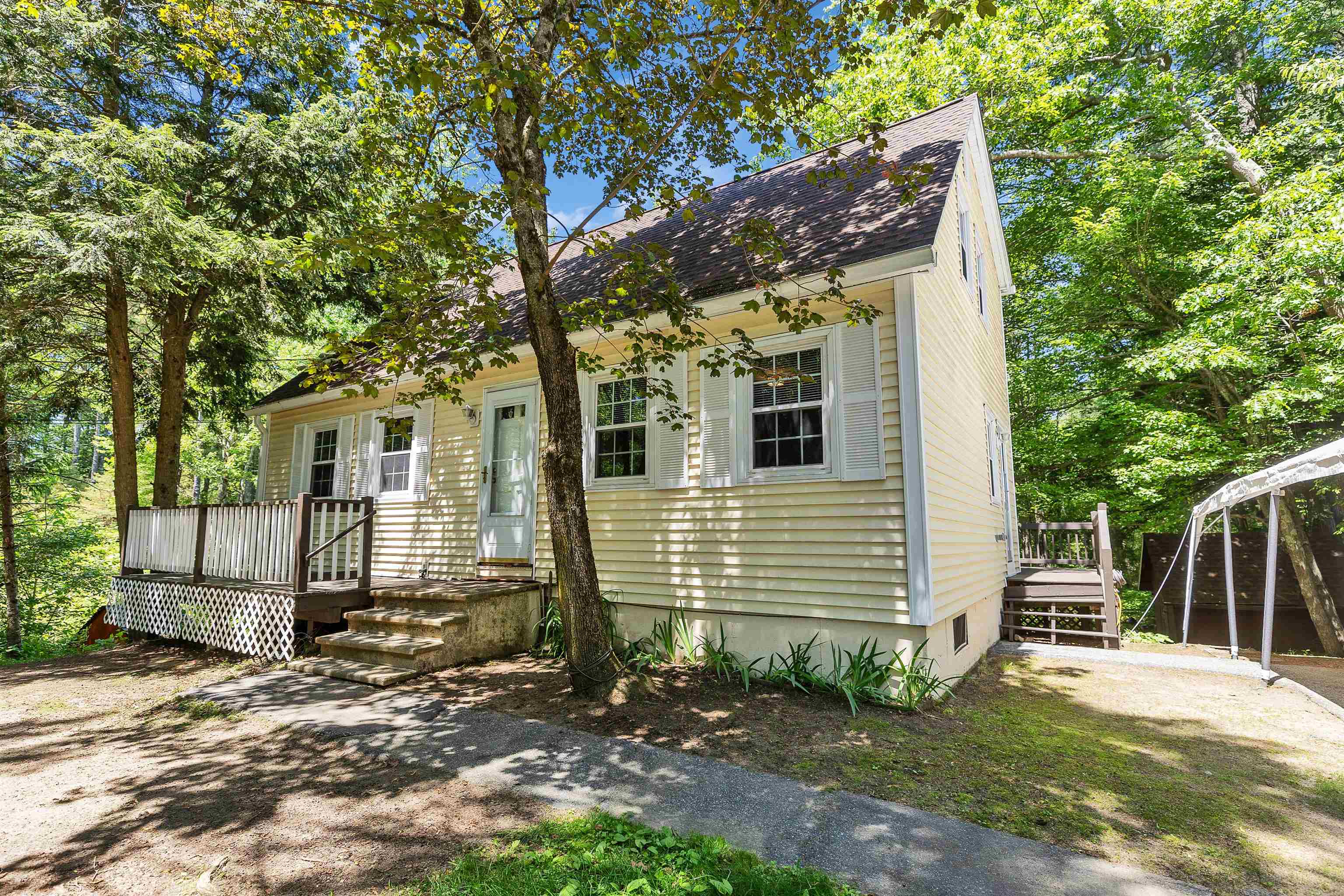11 Mayflower Drive